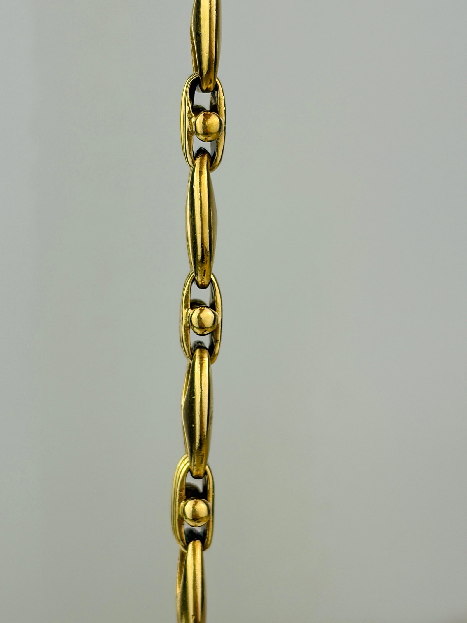 HEAVY 18CT YELLOW GOLD UNUSUAL LINK BRACELET - 2