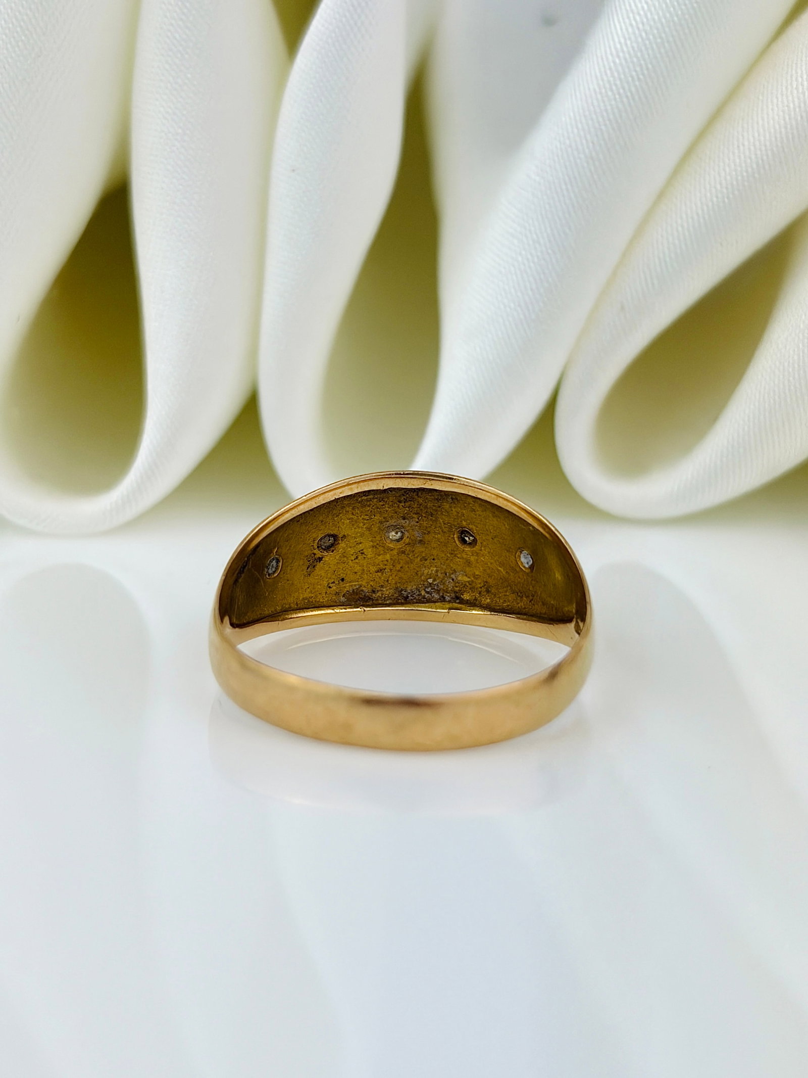 18ct yellow gold diamond 5 stone starburst star ring - 3