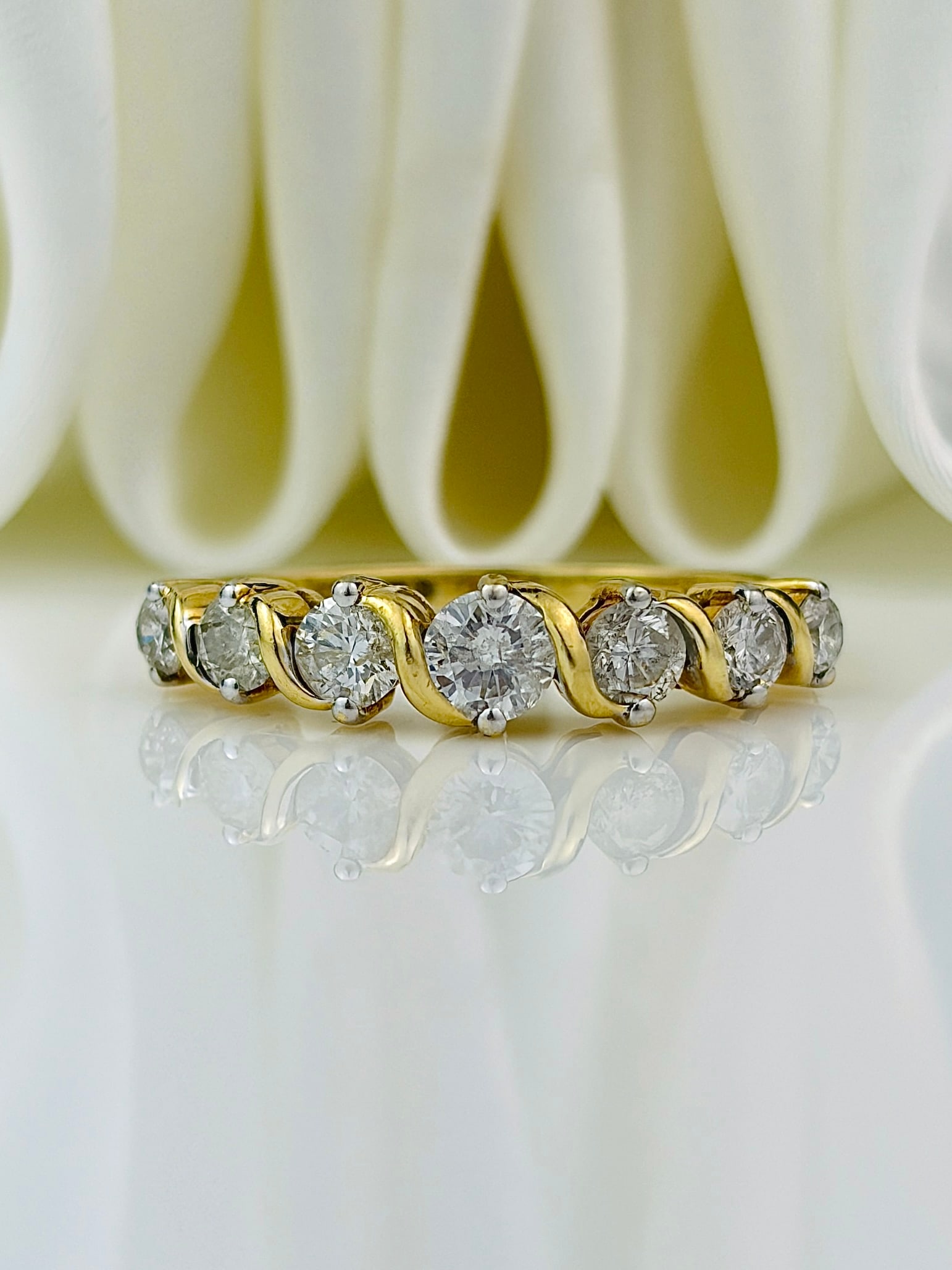 CHUNKY 1.06CT 18CT DIAMOND 7 STONE RING / HALF HOOP: CHUNKY 1.06CT 18CT DIAMOND 7 STONE RING / HALF HOOP So gorgeous! Weight: 3.76g Size: UK P, US 8, Width 4mm, Height off finger 3mm Materials: 18ct gold Hallmarks: stamped 18k Condition:
