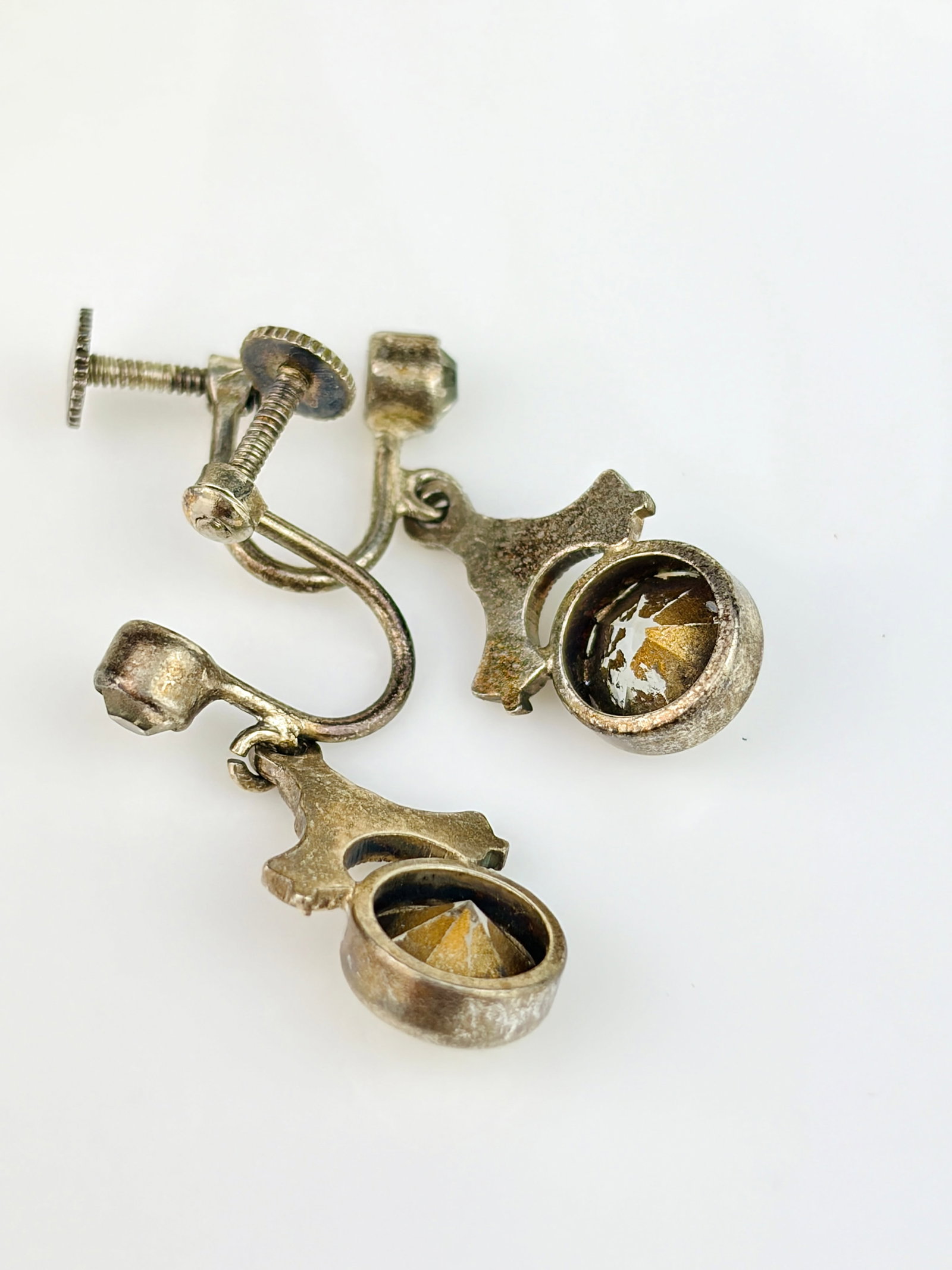 ANTIQUE BOXED PASTE SILVER SCREW BACK EARRINGS - 4