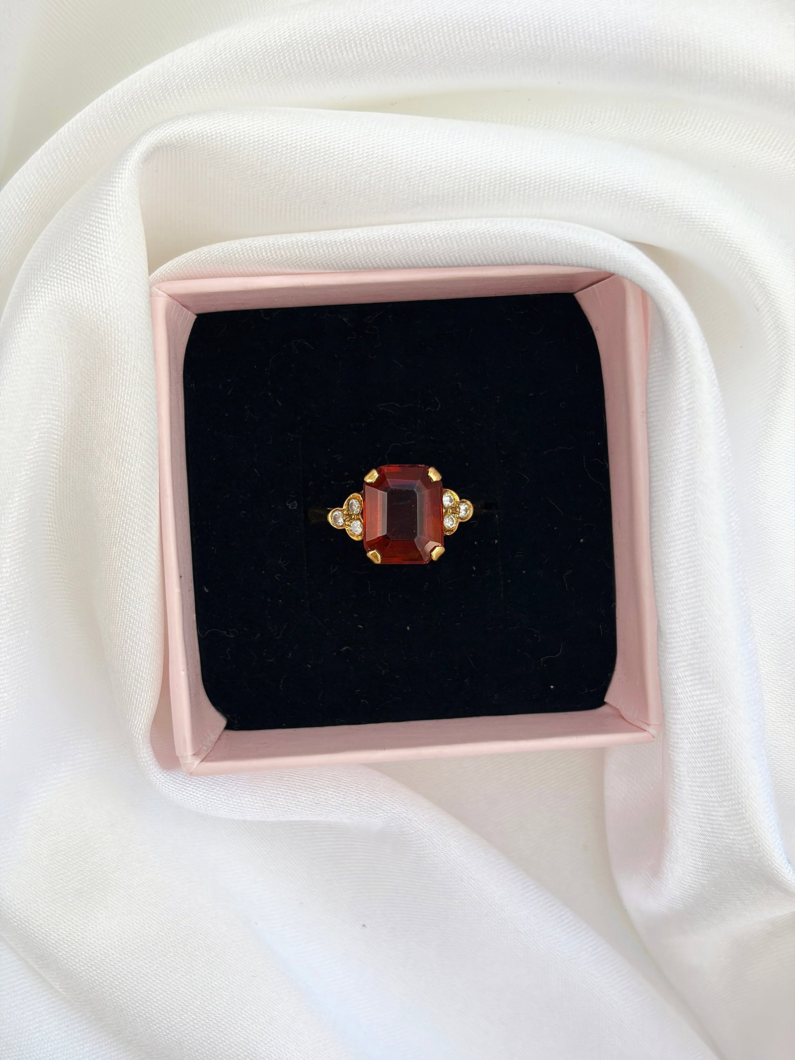 VINTAGE C.1989 18ct YELLOW GOLD FIRE OPAL AND DIAMOND COCKTAIL RING - 9