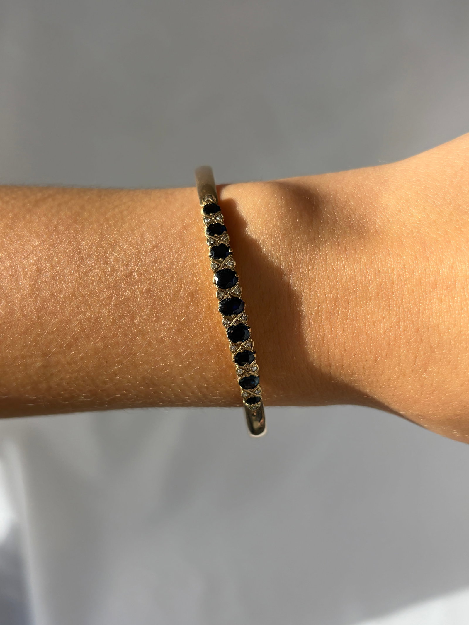 Vintage 9ct Gold Boxed Sapphire and Diamond Bangle Bracelet - 6