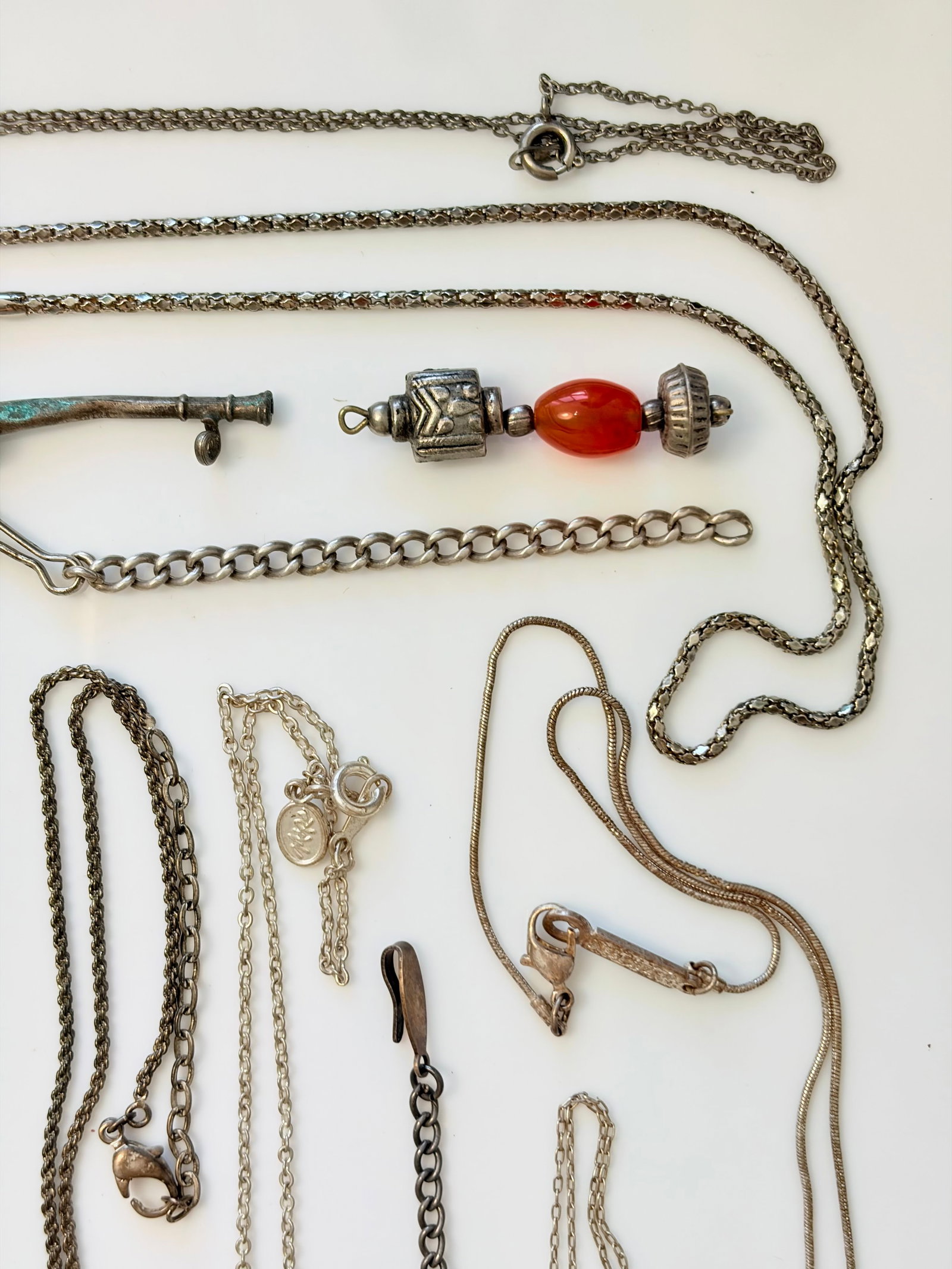 MIXED LOT- SILVER CHAINS ETC - 4