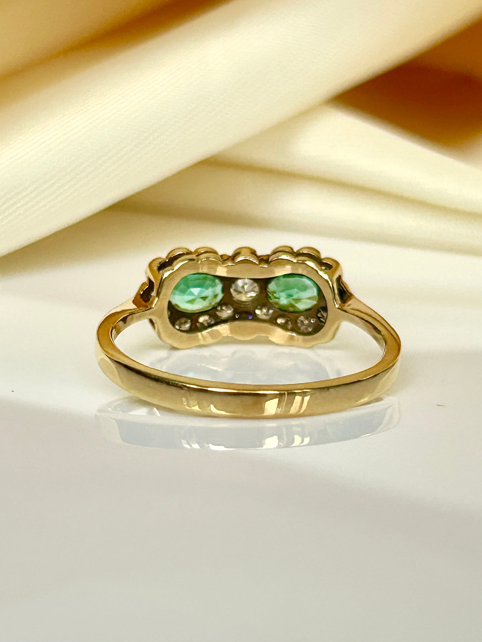 18ct yellow gold emerald and diamond double cluster ring - 3