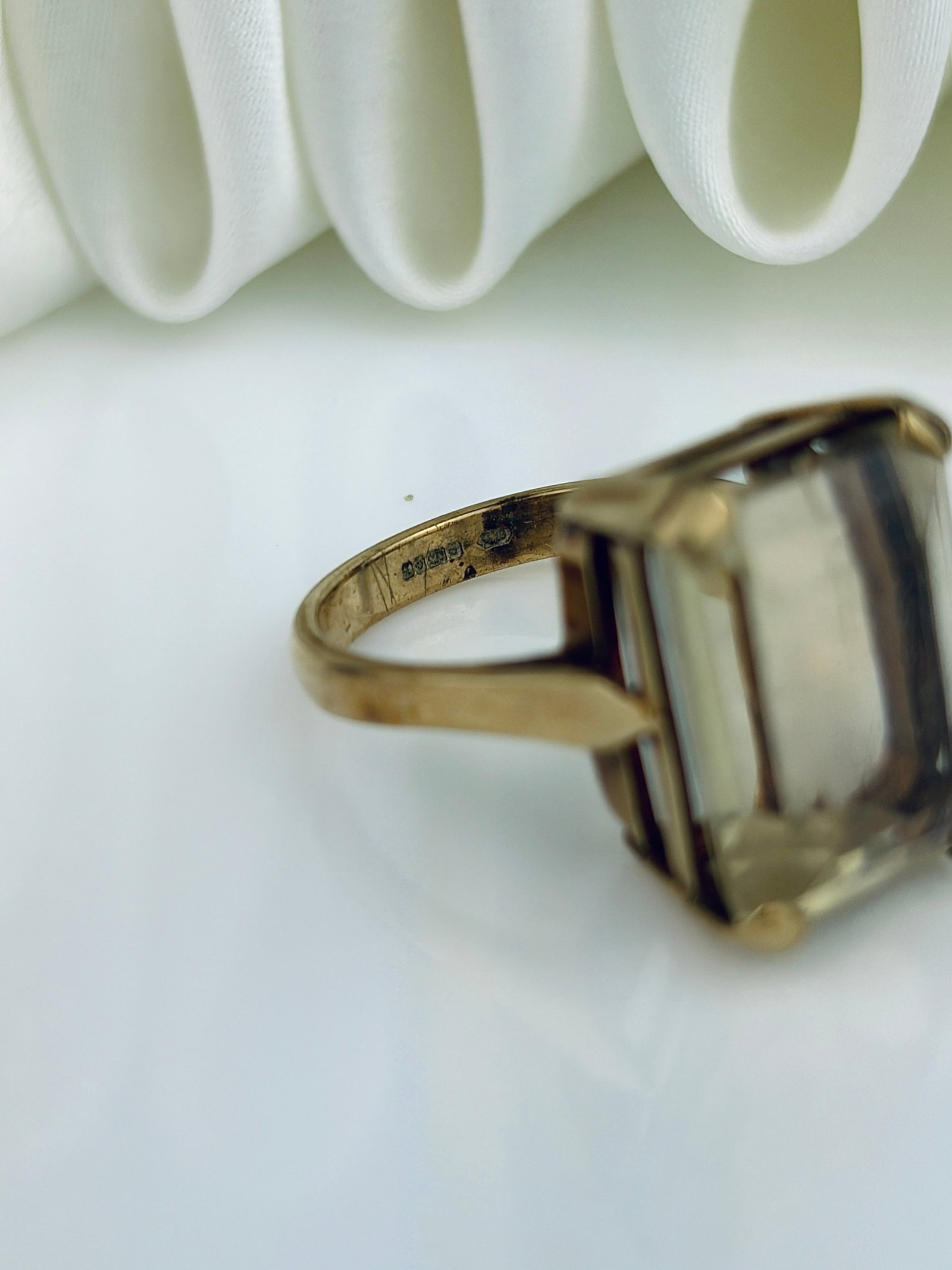 VINTAGE 9CT YELLOW GOLD CITRINE COCKTAIL RING - 4