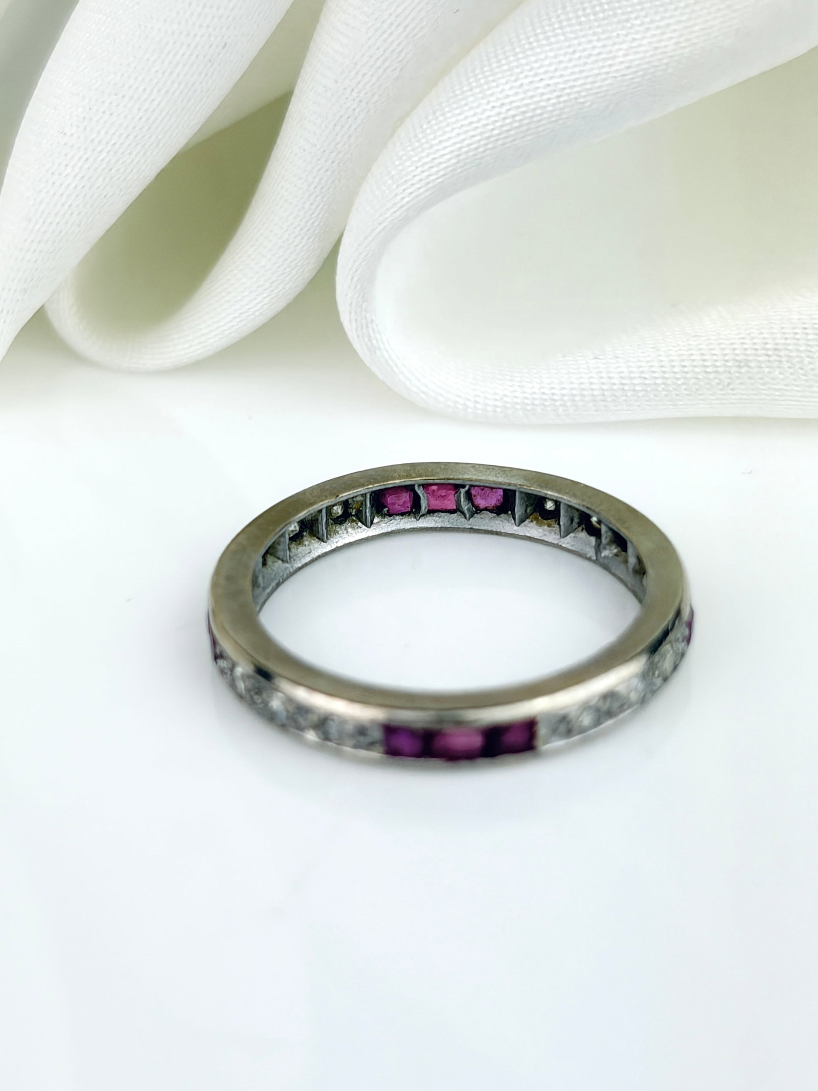 VINTAGE 18CT WHITE GOLD RUBY AND DIAMOND FULL ETERNITY RING - 3