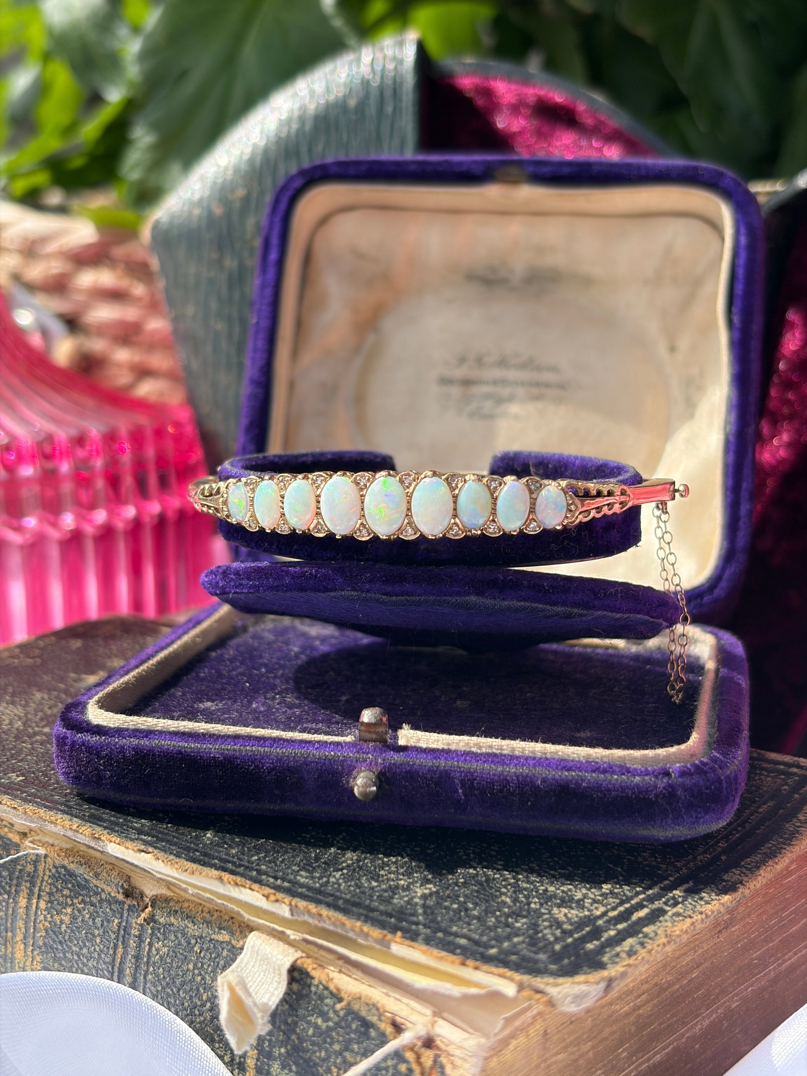VINTAGE 9CT YELLOW GOLD OPAL AND DIAMOND BANGLE BRACELET - 2