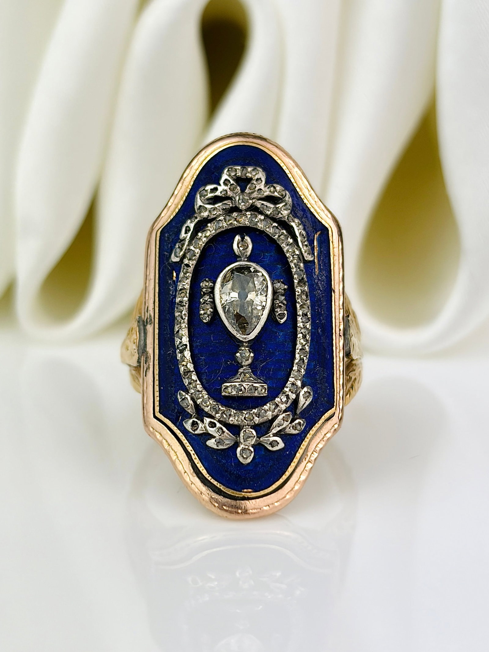 Georgian era French enamel and rose cut diamond urn panel ring in gold - fitted red velvet box (1 of 11)