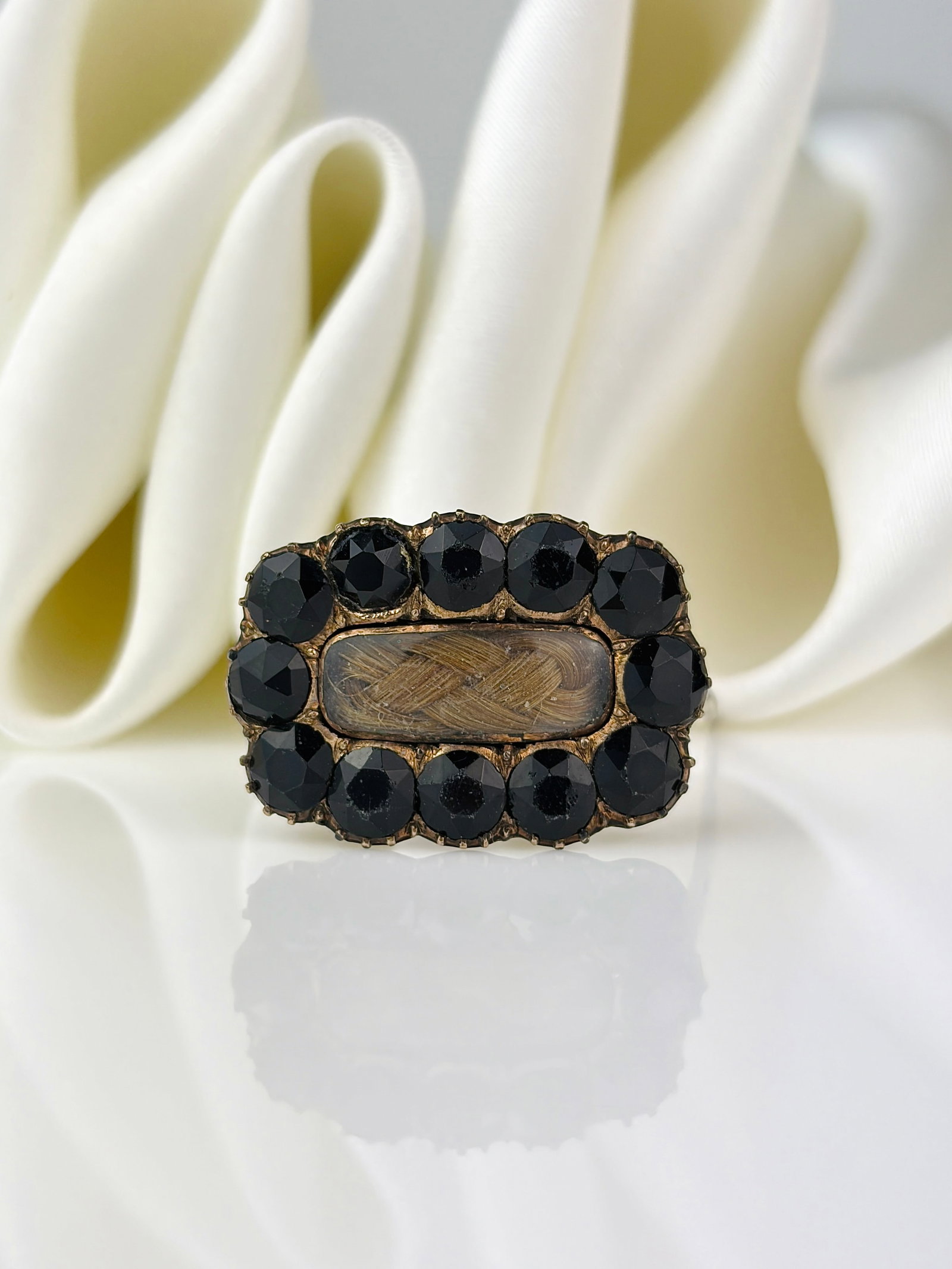 antique gold carved jet mourning brooch - 4