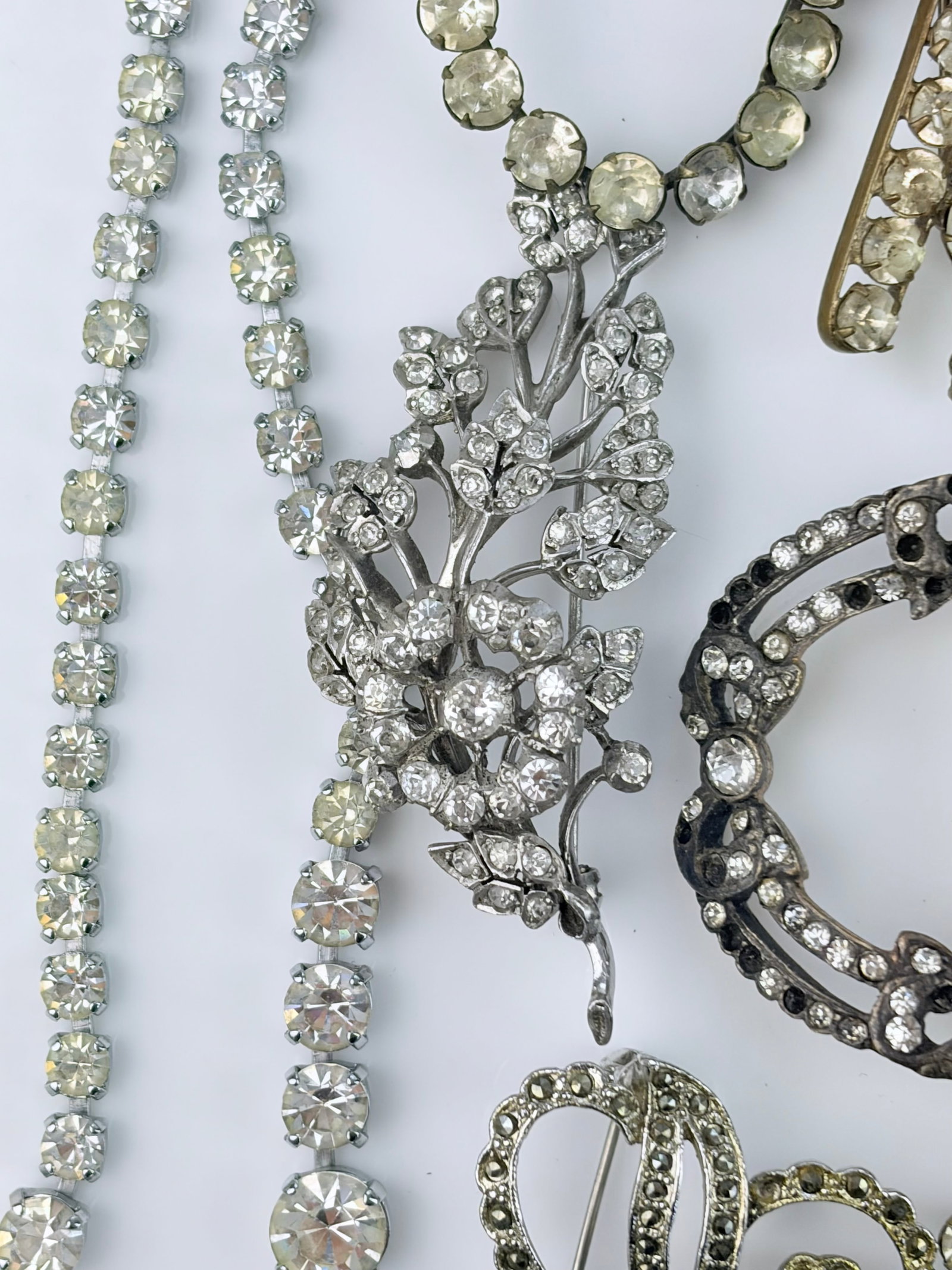 ANTIQUE & VINATGE MIXED LOT OF PASTE JEWELLERY INC. BUCKLES ETC - 5