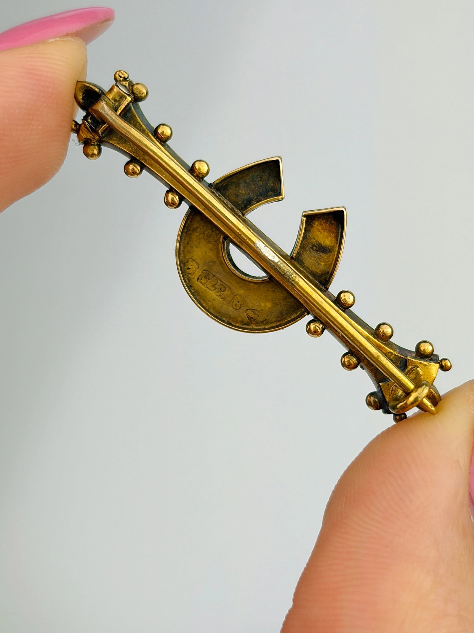 ANTIQUE 9CT YELLOW GOLD DETAILED LUCKY HORSESHOE BROOCH - 3