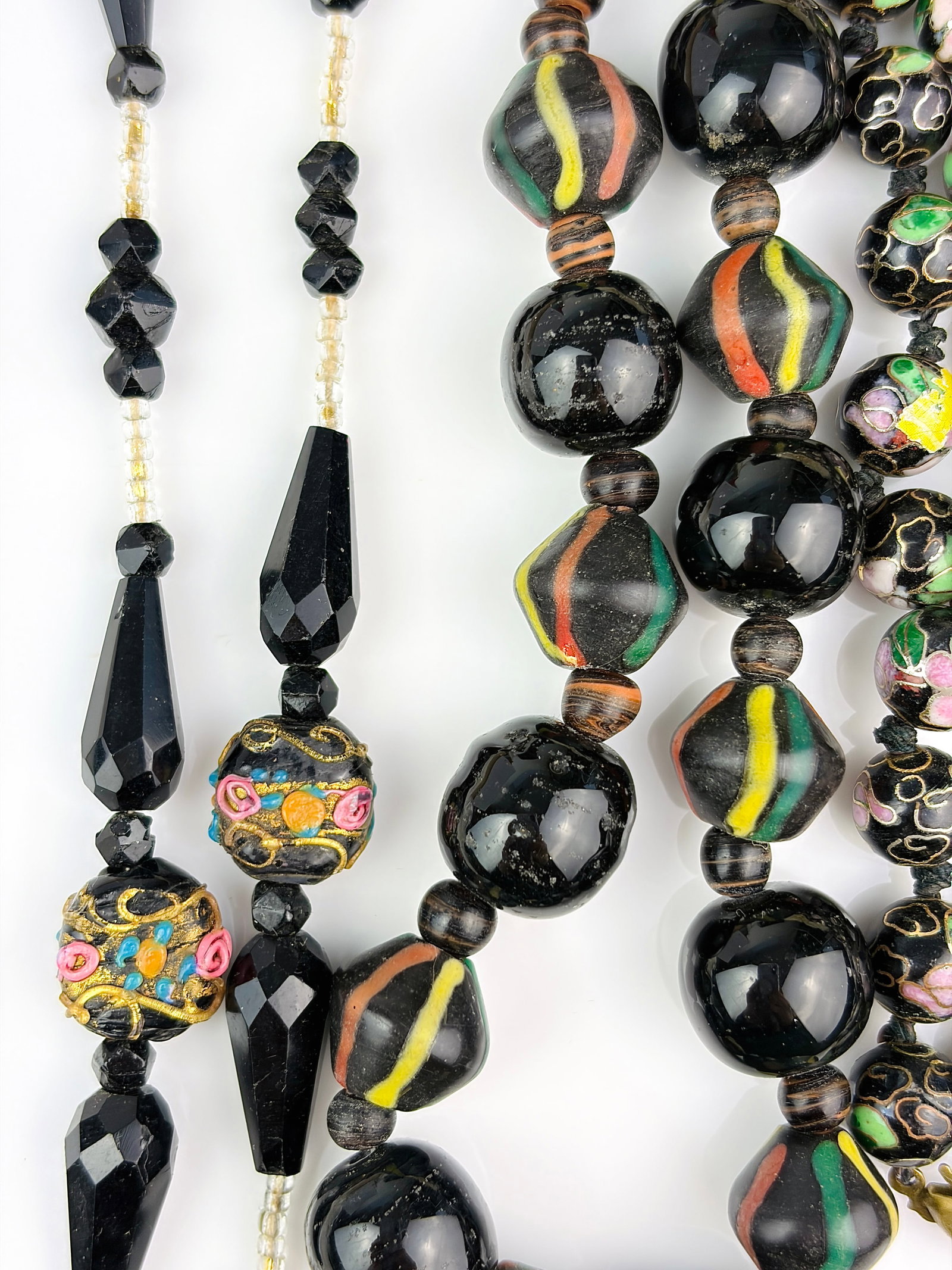 MIXED LOT 5X BEADED NECKLACES - 2