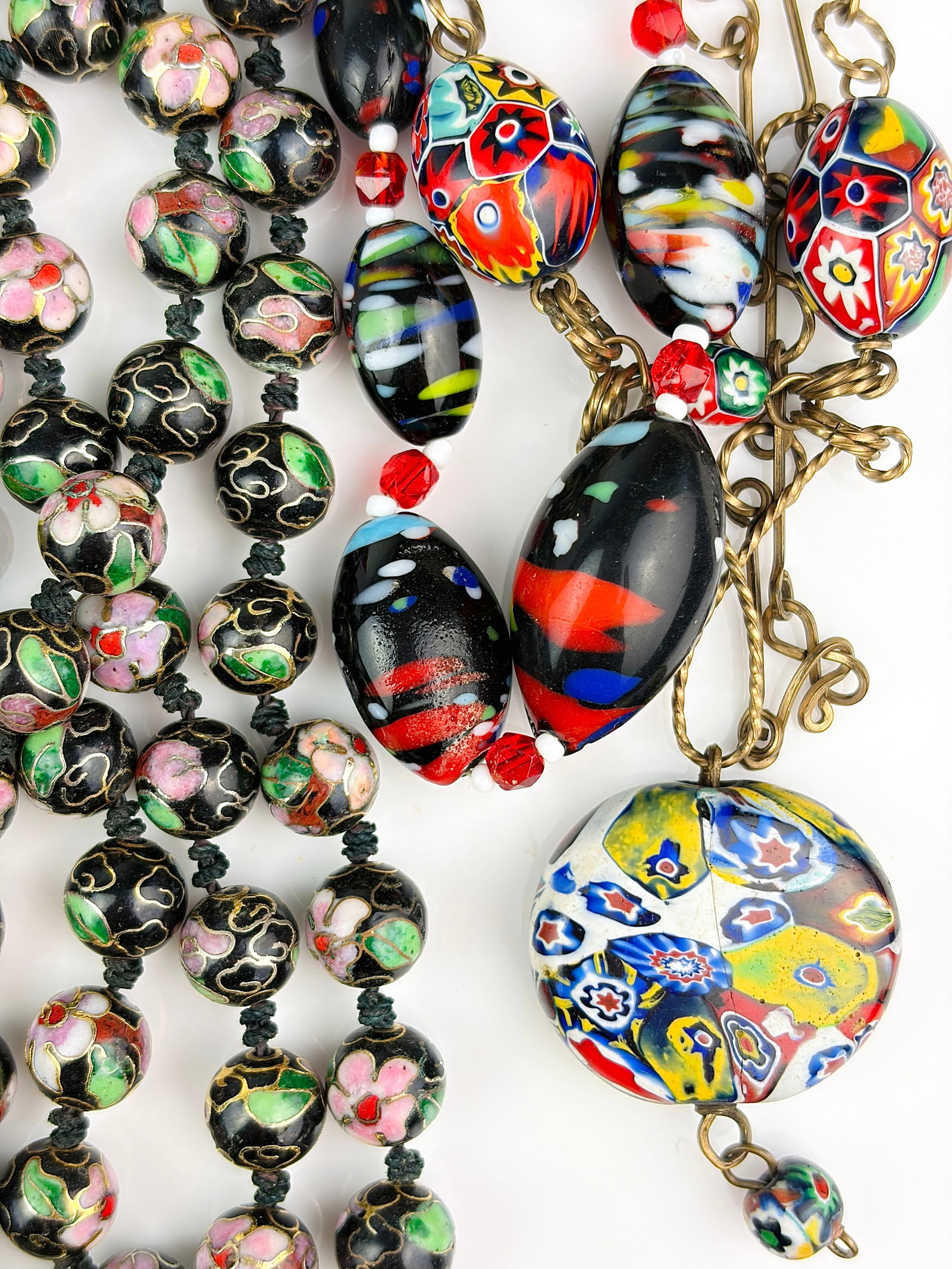 MIXED LOT 5X BEADED NECKLACES - 3