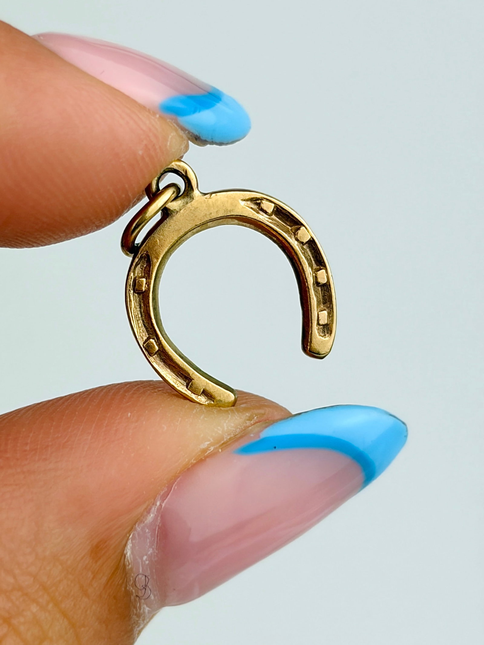 VINTAGE 9CT GOLD LUCKY HORSESHOE CHARM (1 of 4)