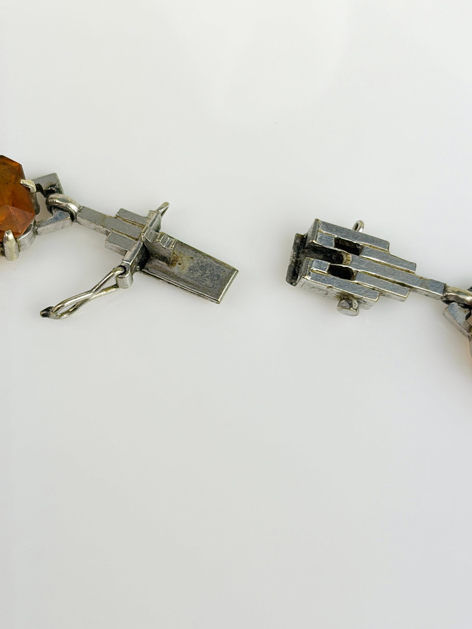 ART DECO ERA 9CT WHITE GOLD AND CITRINE BRACELET - 5
