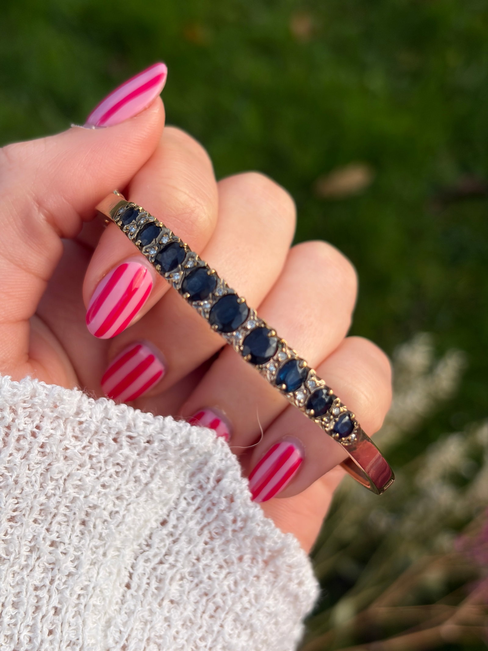 Chunky vintage 9ct yellow gold sapphire and diamond bangle bracelet - 10