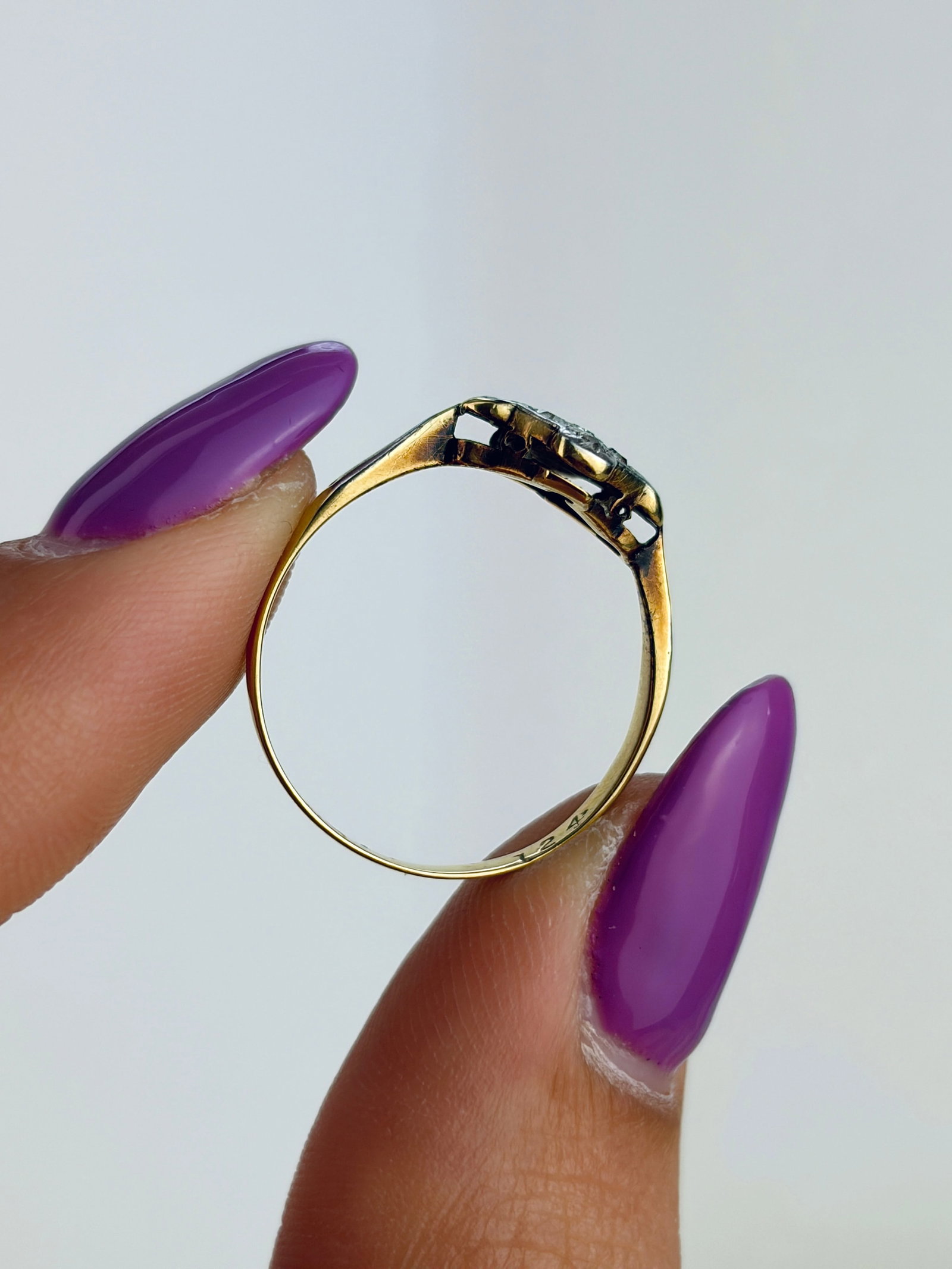 ANTIQUE ART DECO ERA 18CT GOLD AND PLATINUM DIAMOND GEOMETRIC RING - 9