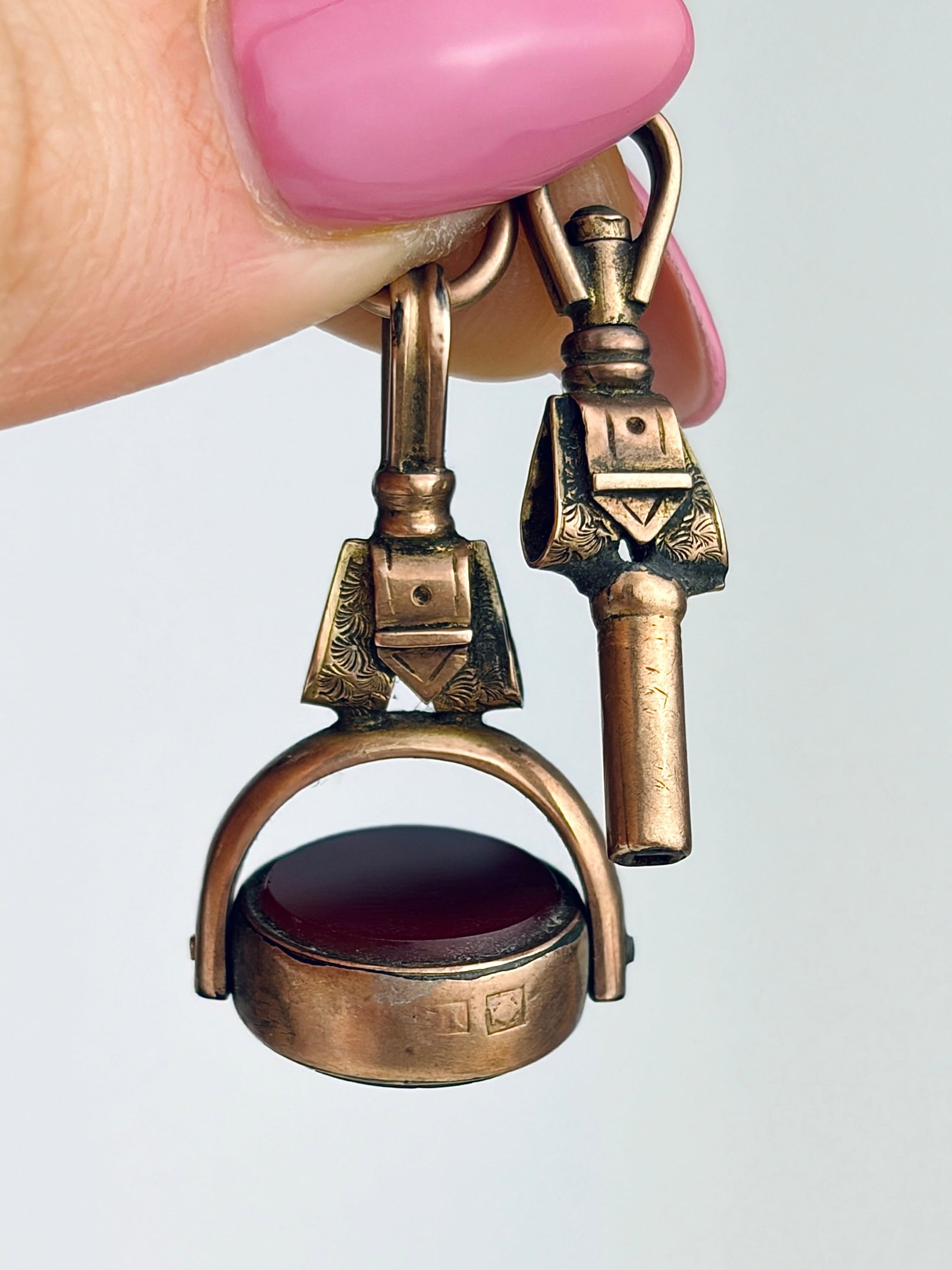 ANTIQUE 9CT GOLD WATCH KEY AND SPINNING FOB SEAL PENDANT - 3
