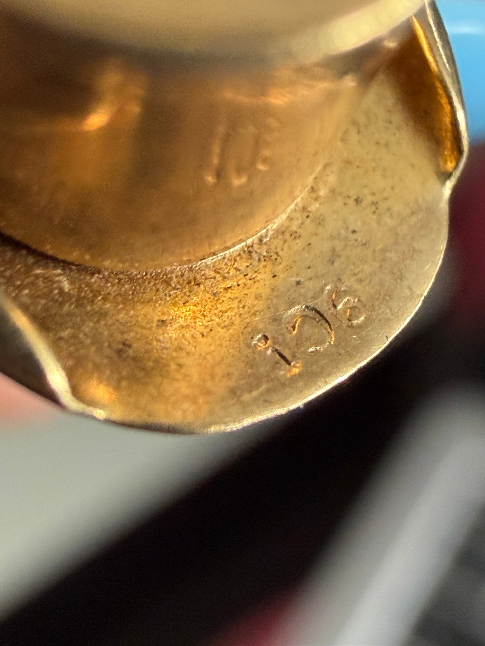 VINTAGE 9CT GOLD TOP HAT CHARM - 5