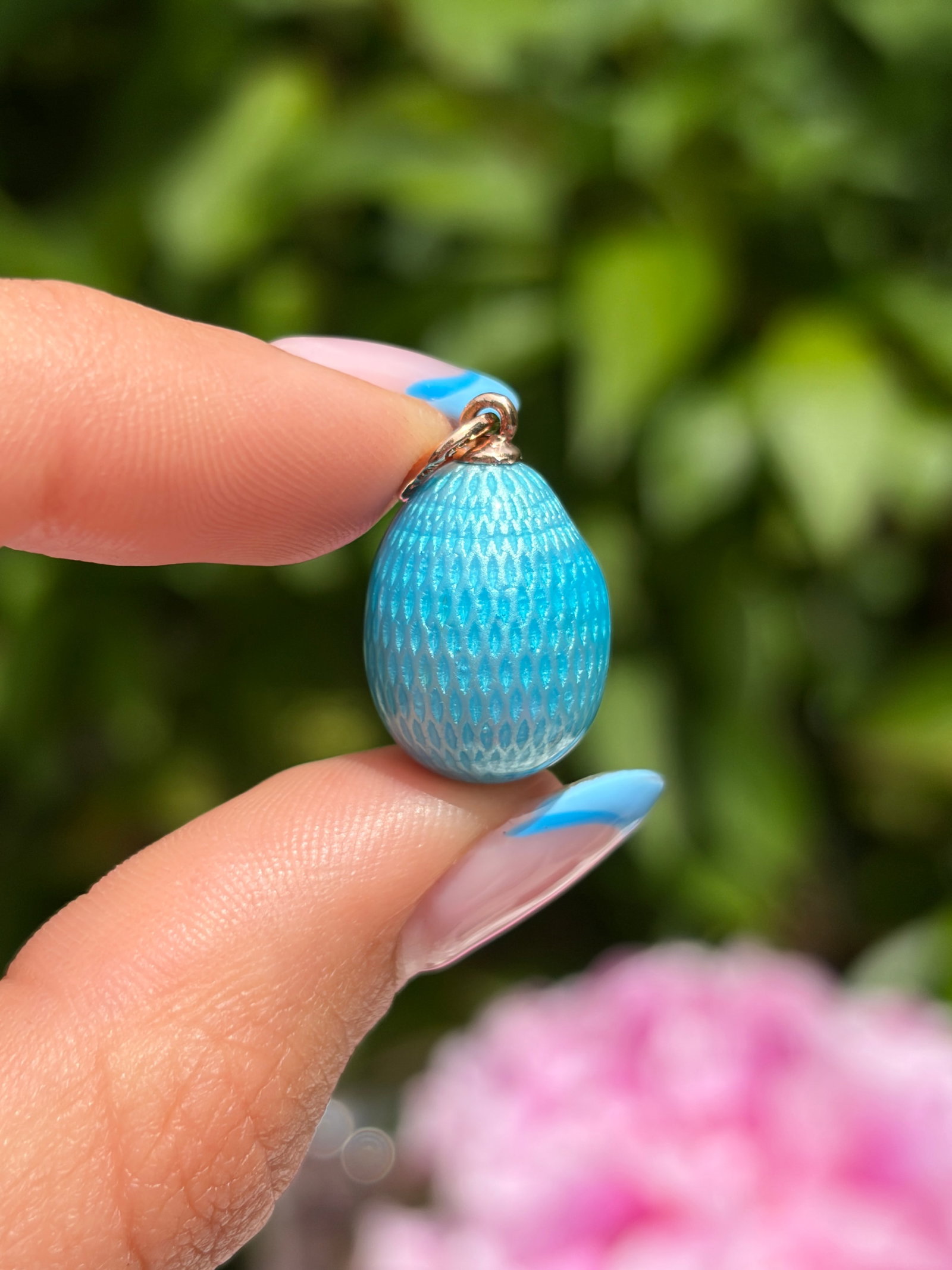 ANTIQUE BLUE ENAMEL RUSSIAN EGG PENDANT IN 14CT GOLD - 8