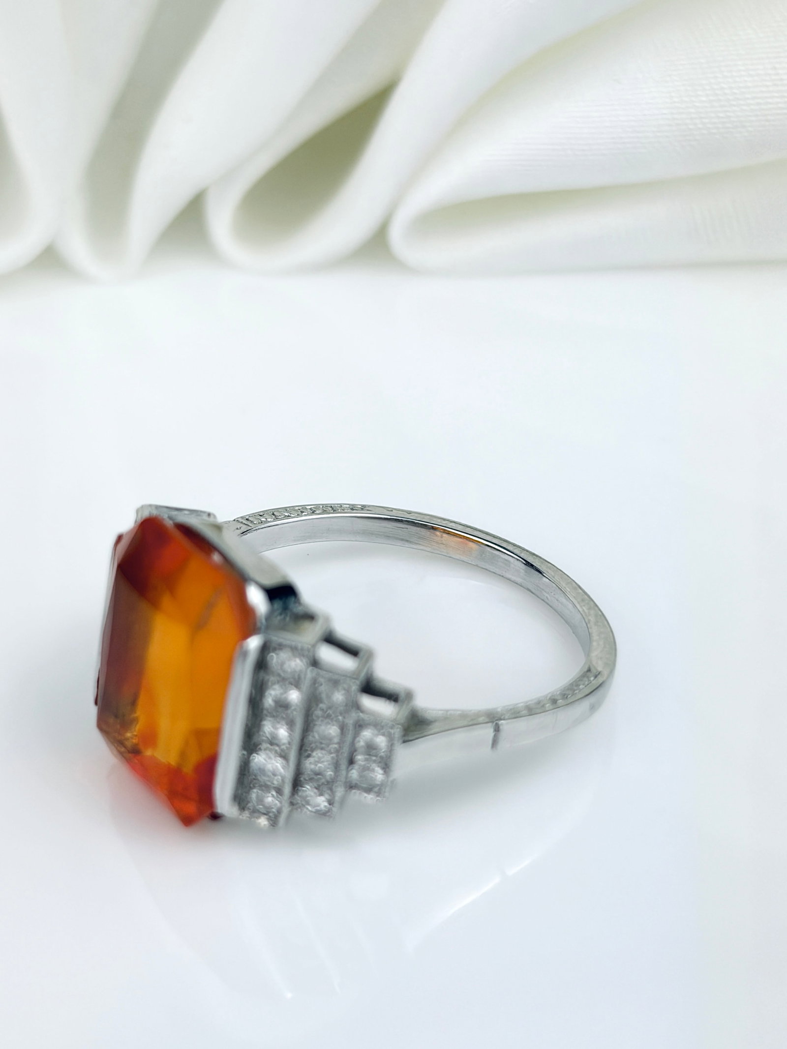 ART DECO ANTIQUE PLATINUM FIRE OPAL AND DIAMOND RING - 4