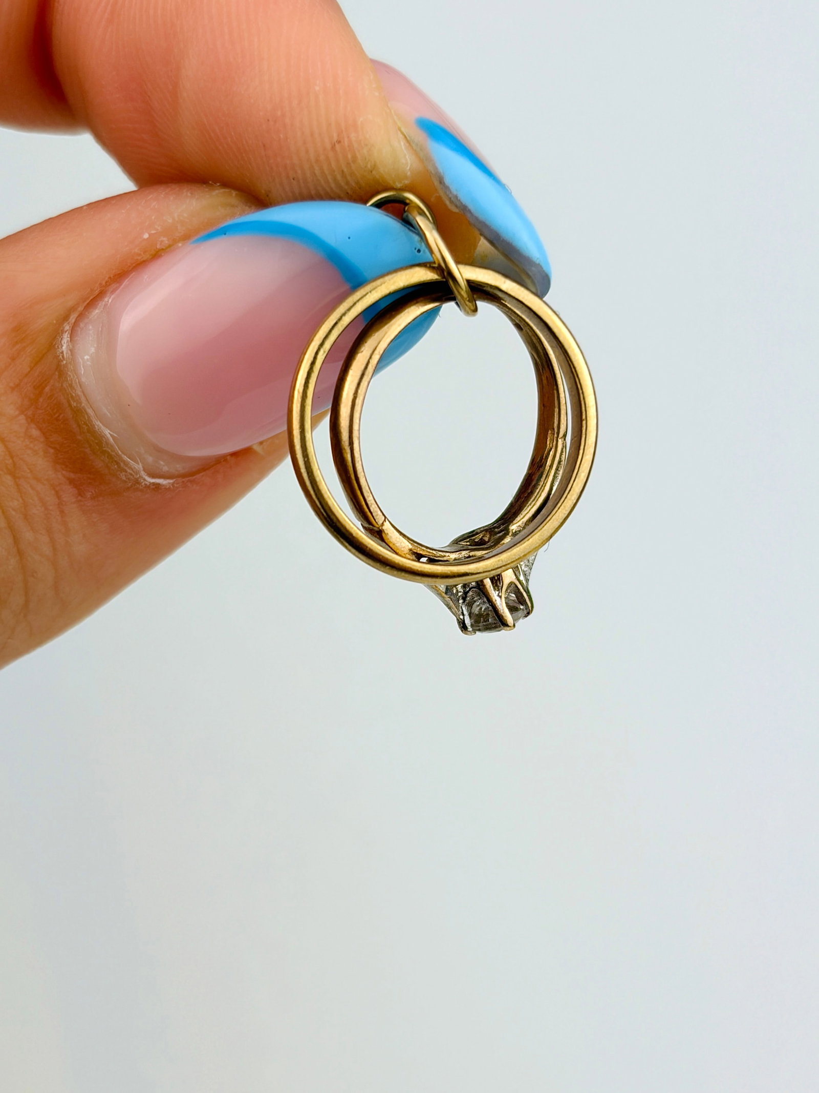 VINTAGE 9CT GOLD ENGAGEMENT AND WEDDING RING CHARM - 3