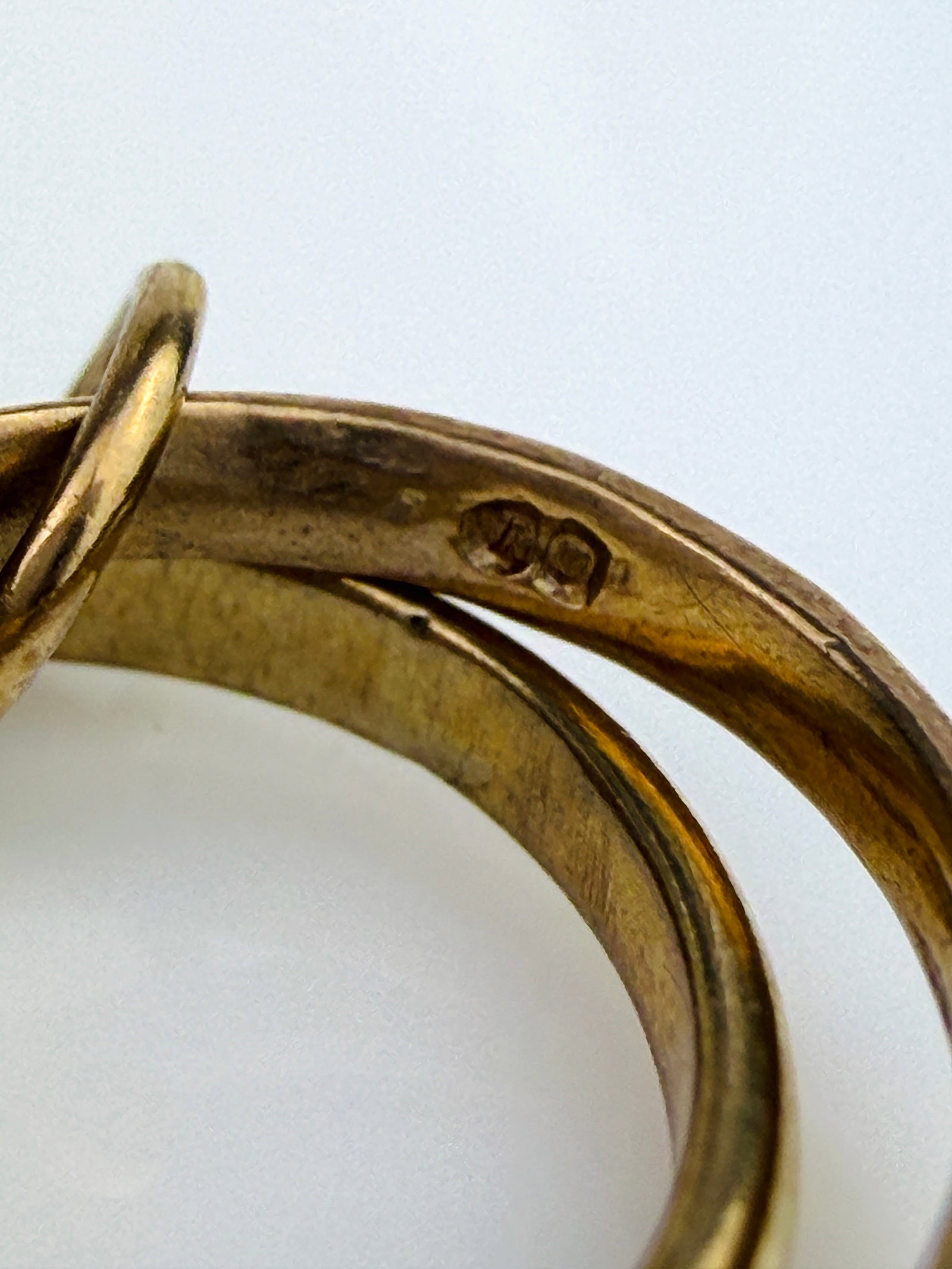 VINTAGE 9CT GOLD ENGAGEMENT AND WEDDING RING CHARM - 6