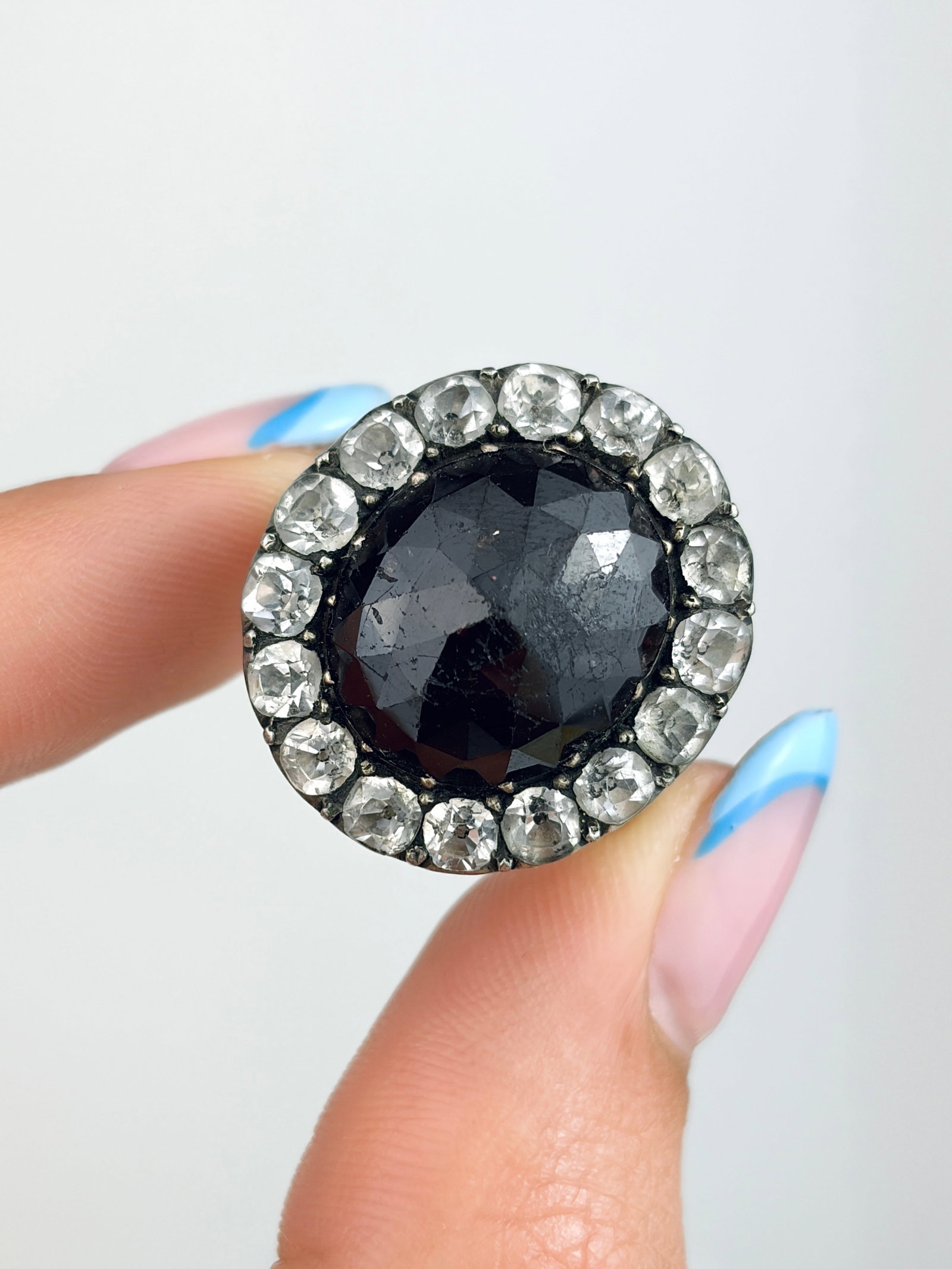 ANTIQUE GARNET AND SPINEL CLUSTER RING IN GOLD - 5