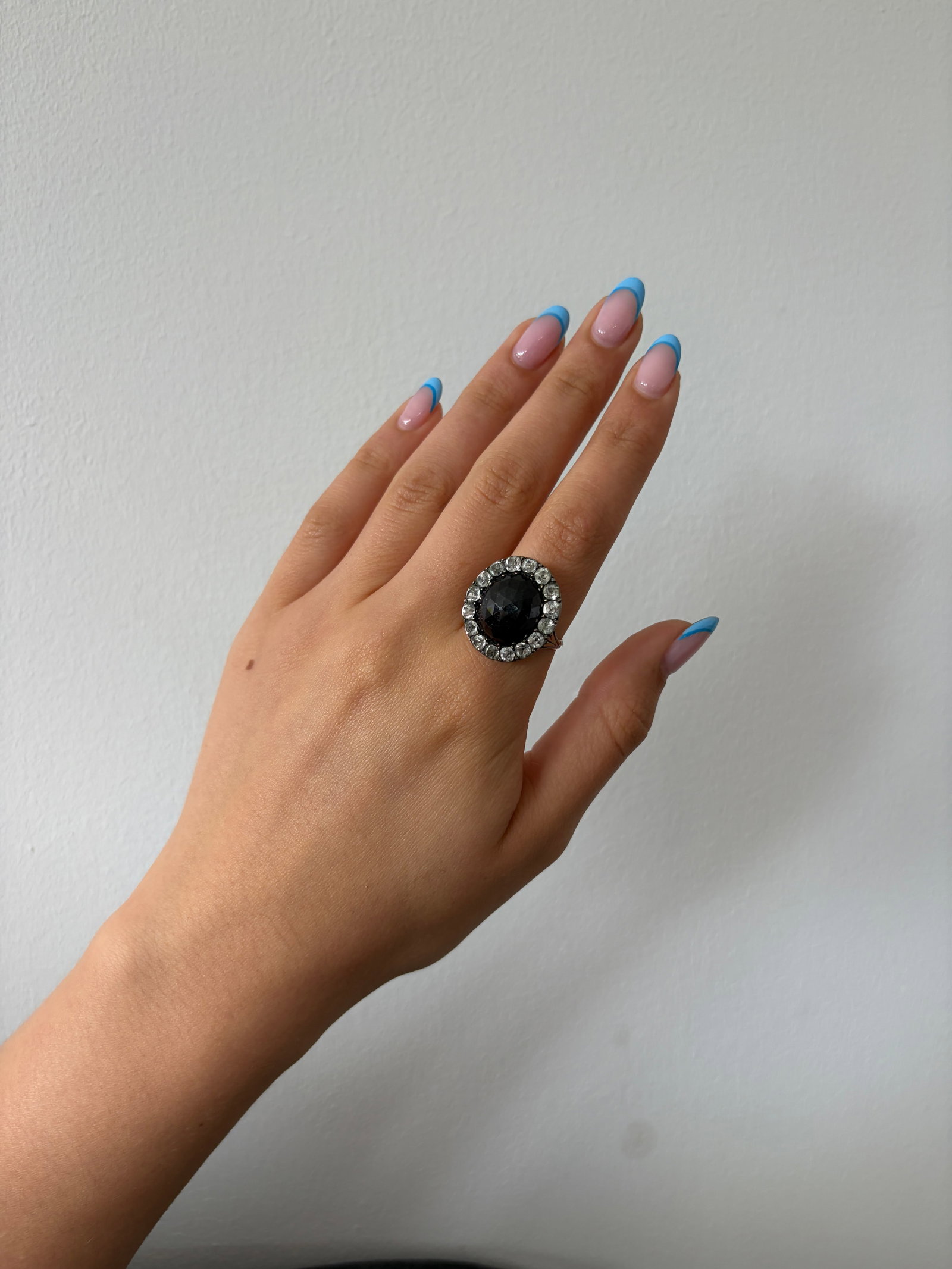 ANTIQUE GARNET AND SPINEL CLUSTER RING IN GOLD - 8