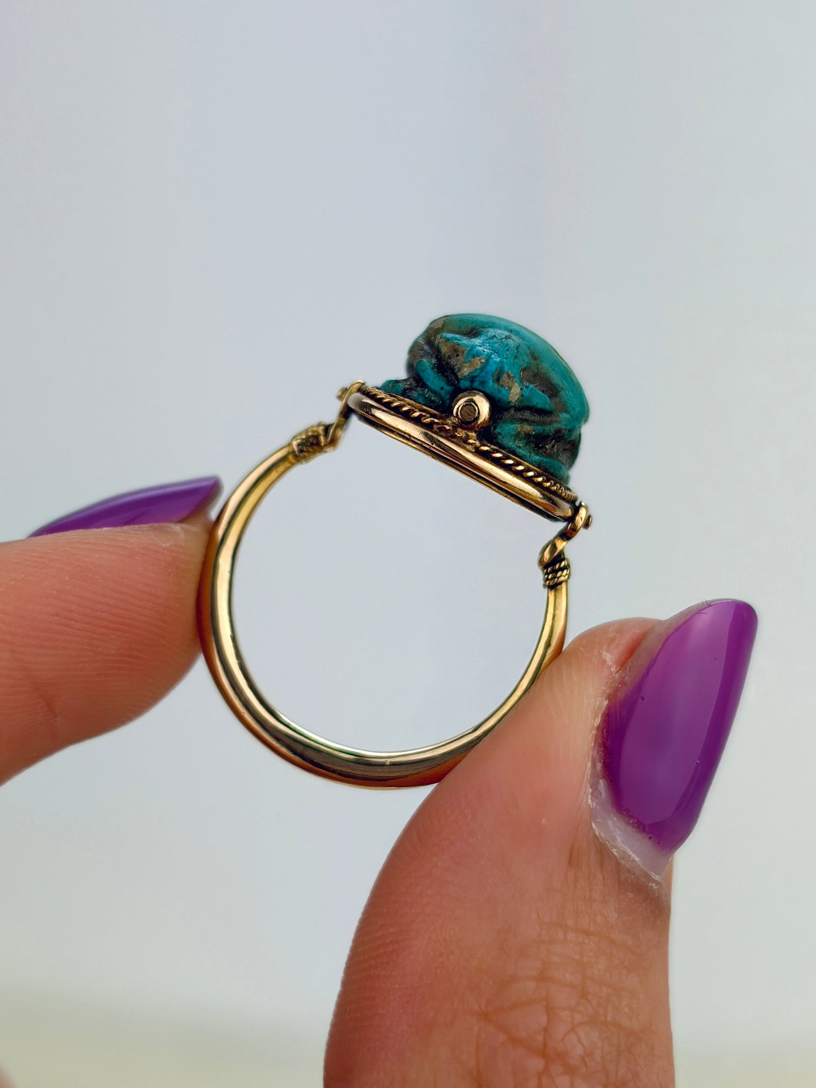 ANTIQUE 18CT YELLOW GOLD EGYPTIAN REVIVAL SWIVEL SCARAB RING - 6