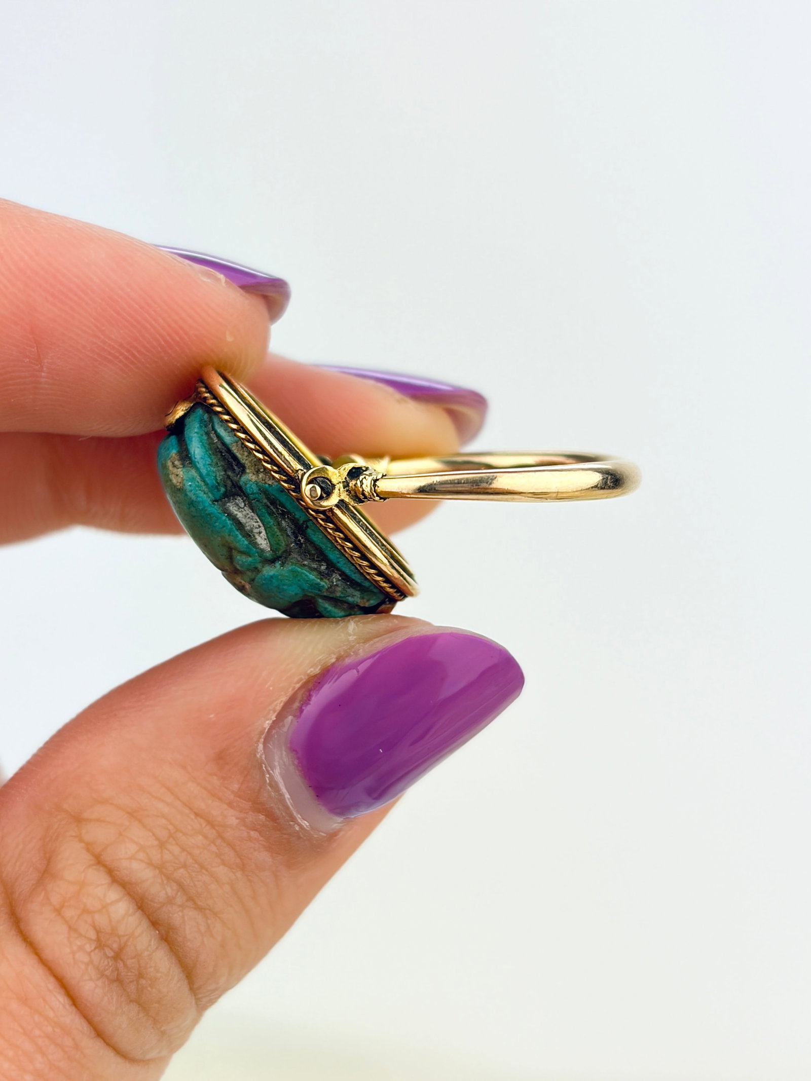 ANTIQUE 18CT YELLOW GOLD EGYPTIAN REVIVAL SWIVEL SCARAB RING - 7