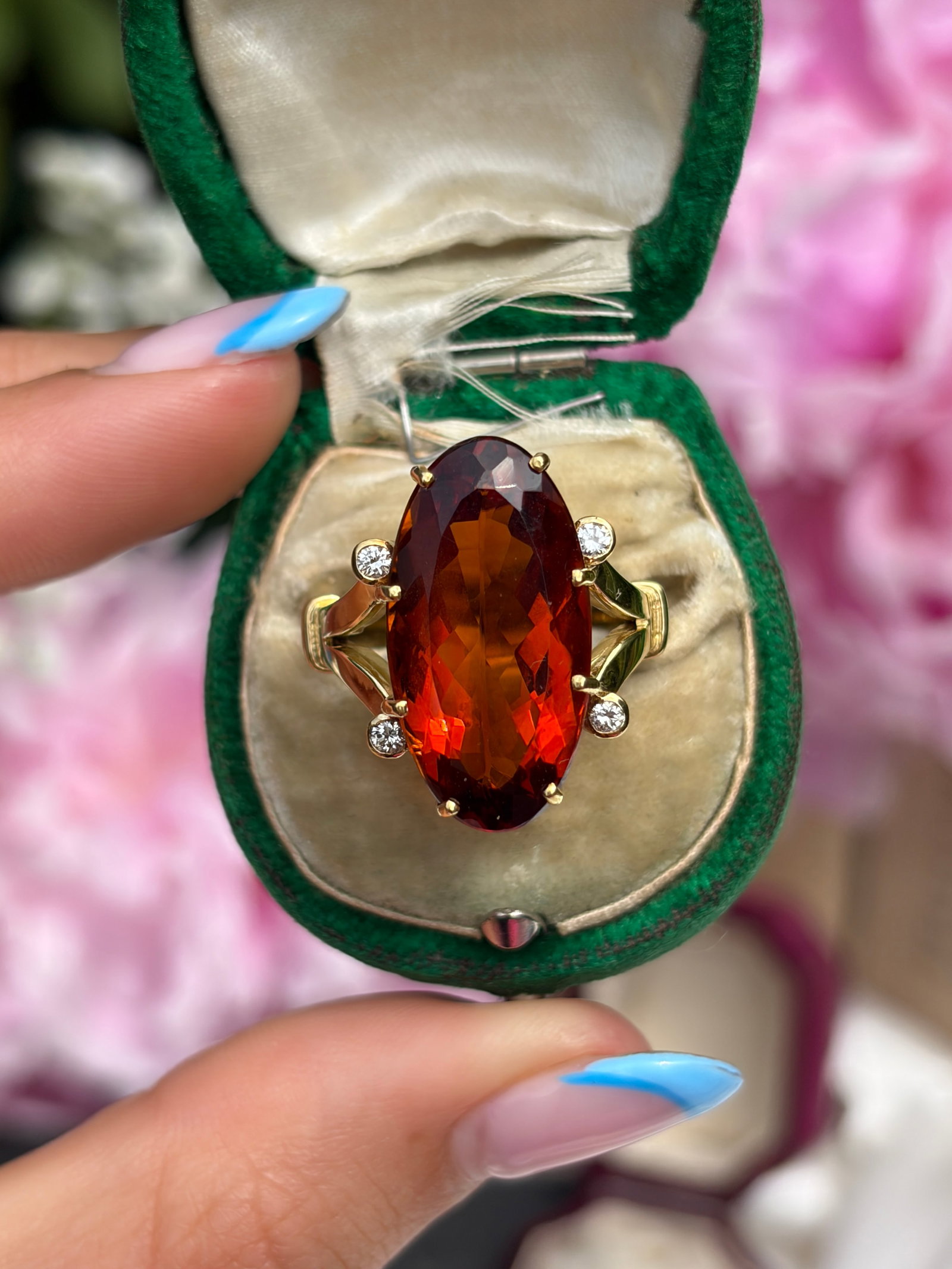 CHUNKY CITRINE AND DIAMOND COCKTAIL RING IN GOLD - 10