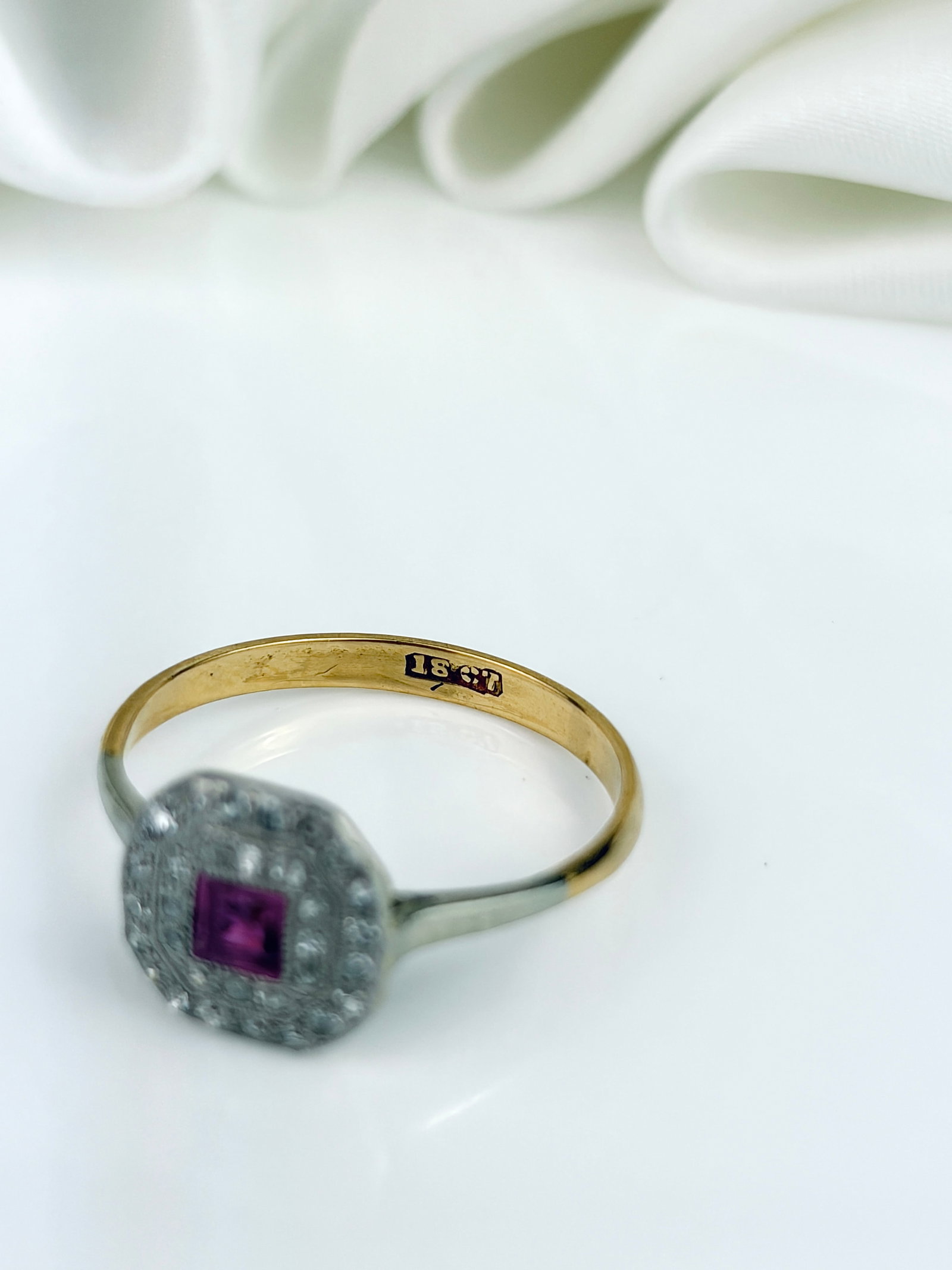 ANTIQUE 18CT GOLD RUBY AND DIAMOND TARGET RING AF - 4