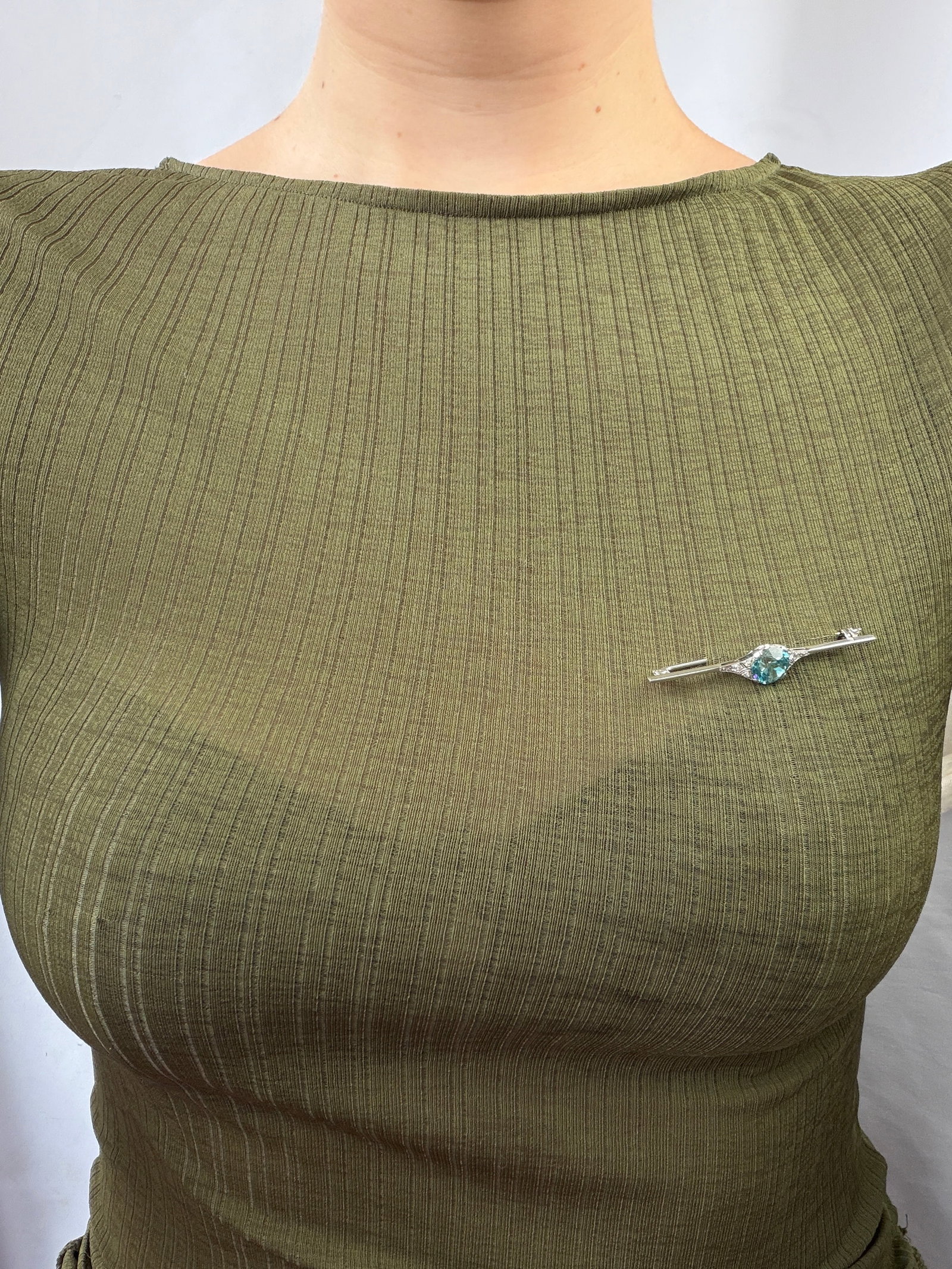 HUGE ANTIQUE PLATINUM BLUE ZIRCON AND DIAMOND BAR BROOCH - 7
