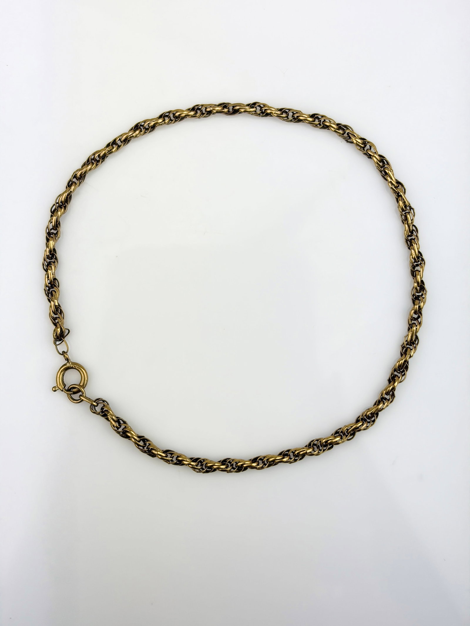 VINTAGE 9CT YELLOW GOLD TWIST BRACELET - 2