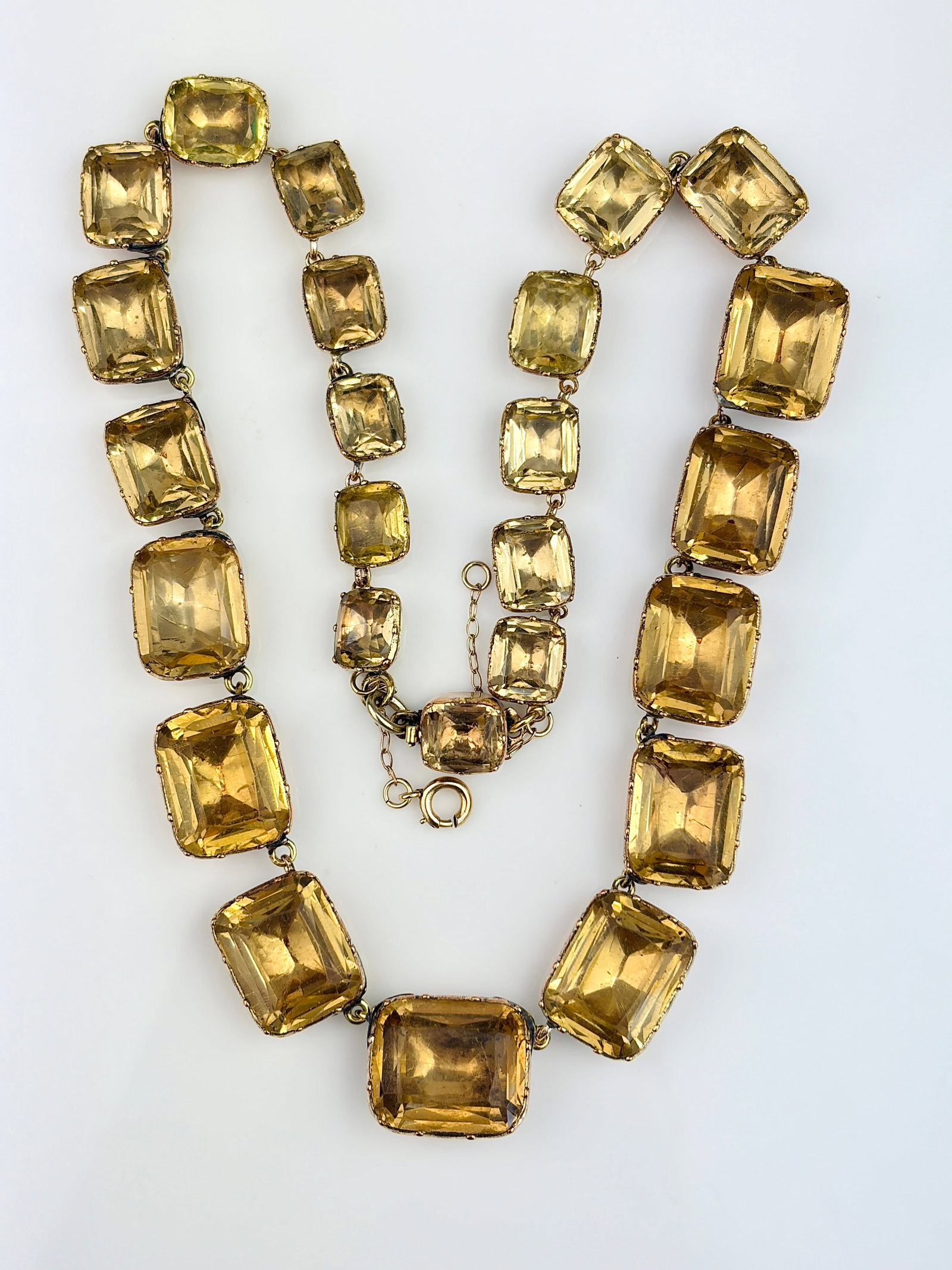 ANTIQUE BOXED FOILED YELLOW PASTE RIVIERE NECKLACE IN GILT METAL - 7