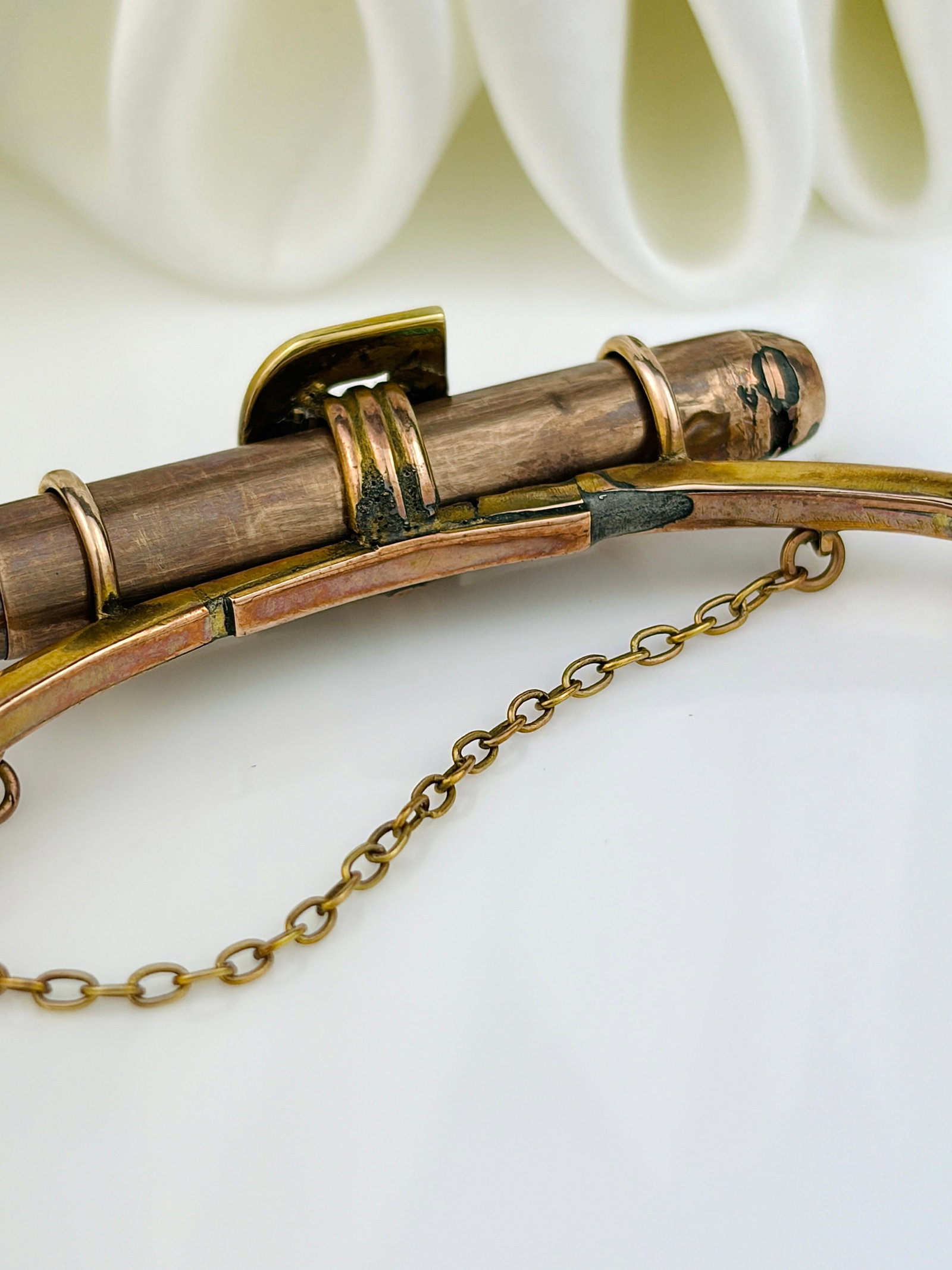 ANTIQUE GOLD PENCIL BANGLE BRACELET WITH PEARL INITIAL - 7