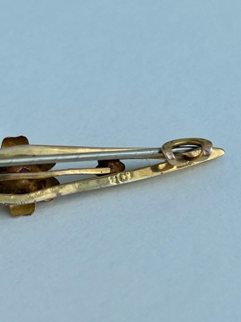 Amethyst and Pearl Flower Bar Brooch in Yellow Gold - 5