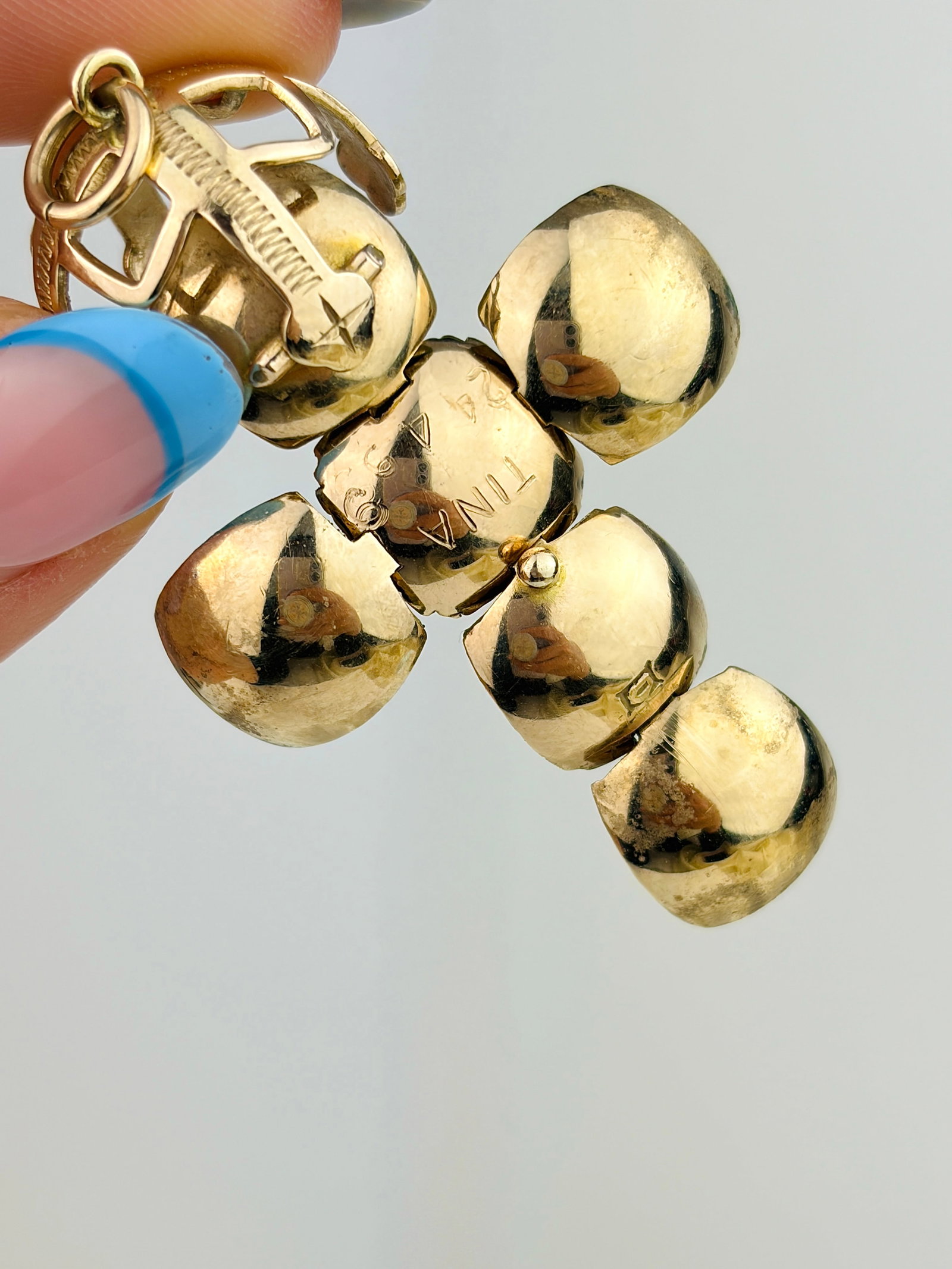 Rare Masonic Orb/Cross Opening Pendant in Gold and Silver - 5