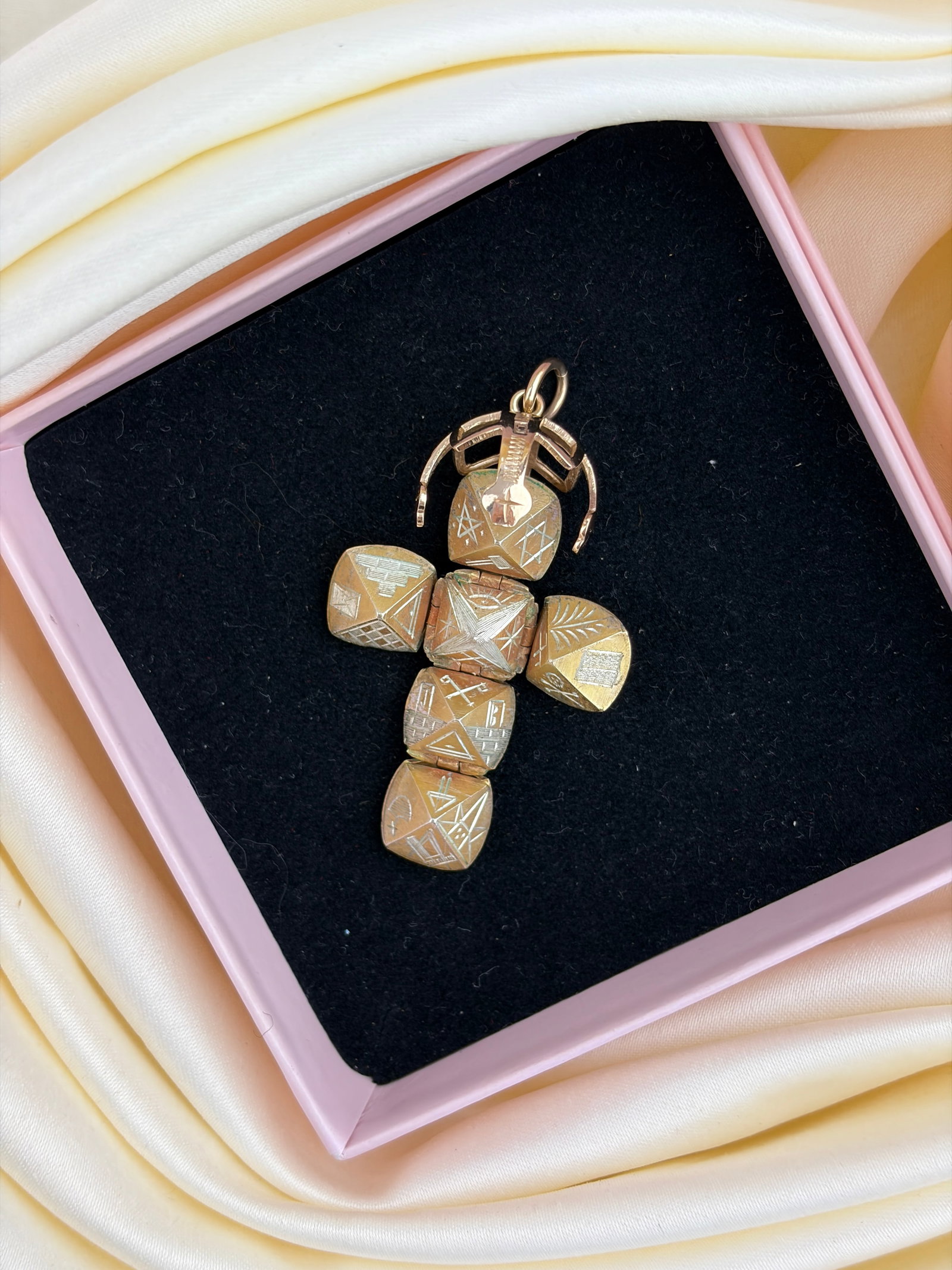 Rare Masonic Orb/Cross Opening Pendant in Gold and Silver - 6