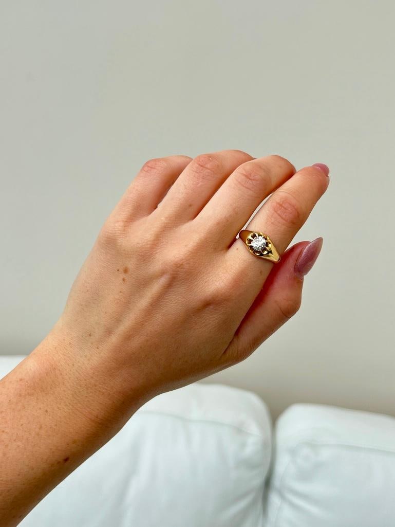Antique 18ct Yellow Gold Chunky .85pt Diamond Belcher Ring - 3