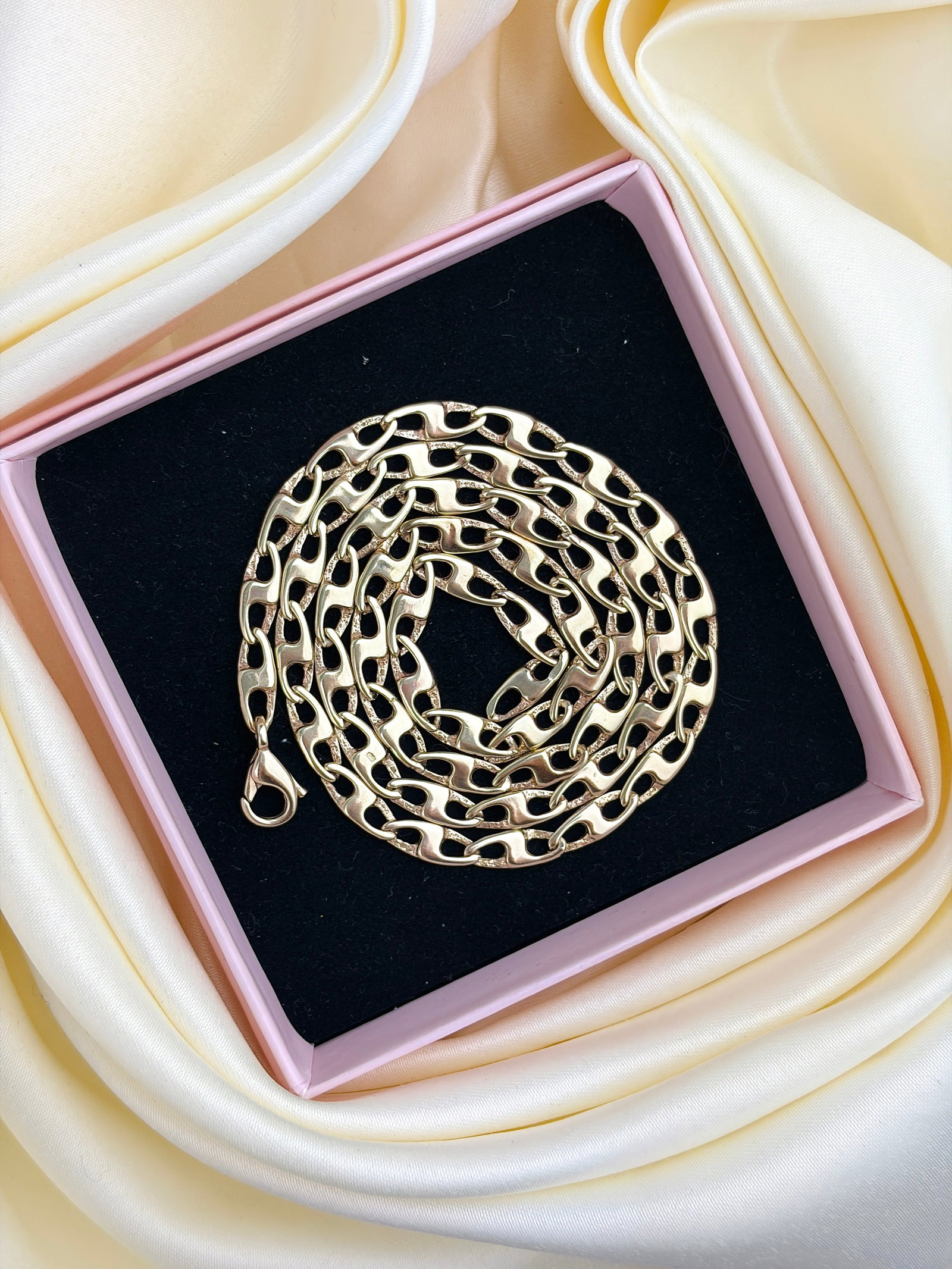 9ct Yellow Gold Flat Mariner Link Chain - 6