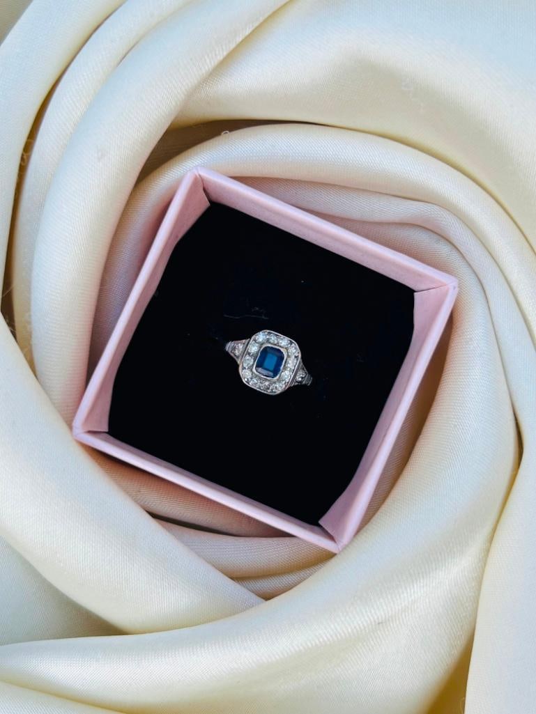 *Edwardian Sapphire and Diamond 18 Carat Gold Cluster Ring - 5