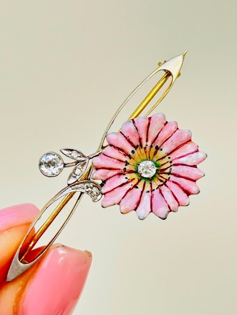 Antique Pink Enamel Flower and Diamond Flower Brooch in Gold - 3