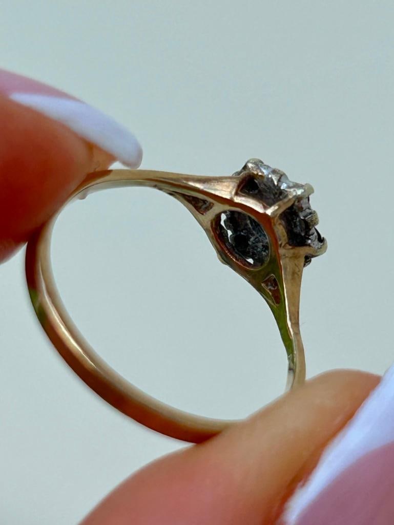 Sweet 9ct Gold Sapphire and Diamond Cluster Ring - 5