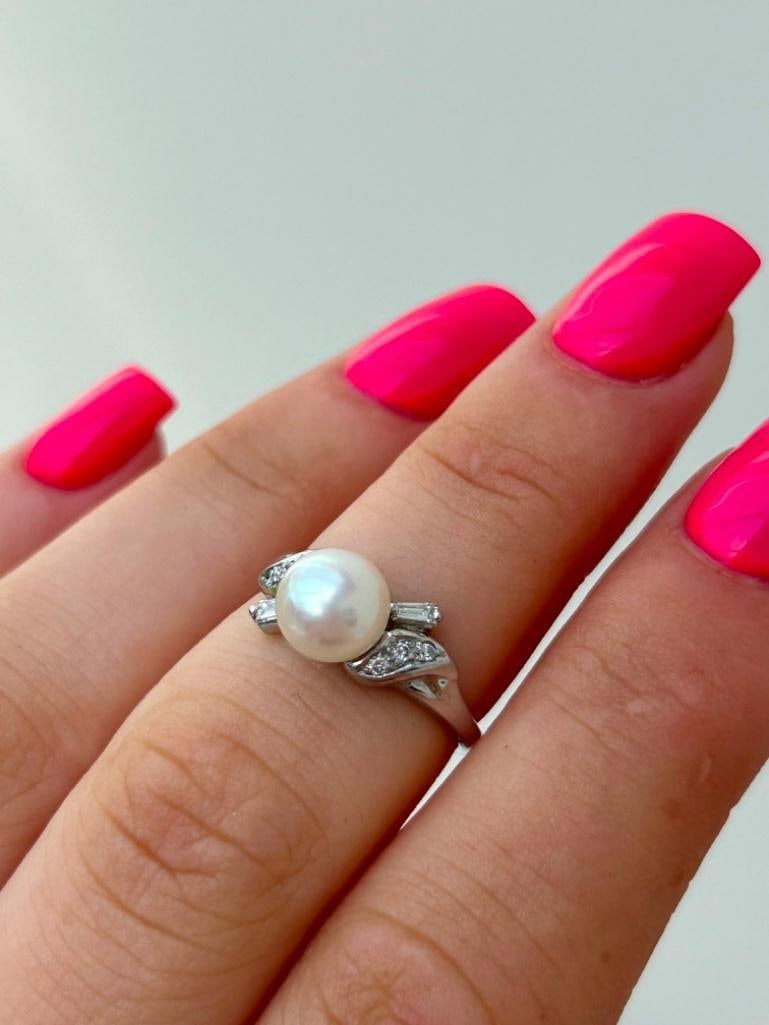 Vintage 18ct White Gold Pearl and Diamond Twist Ring - 6