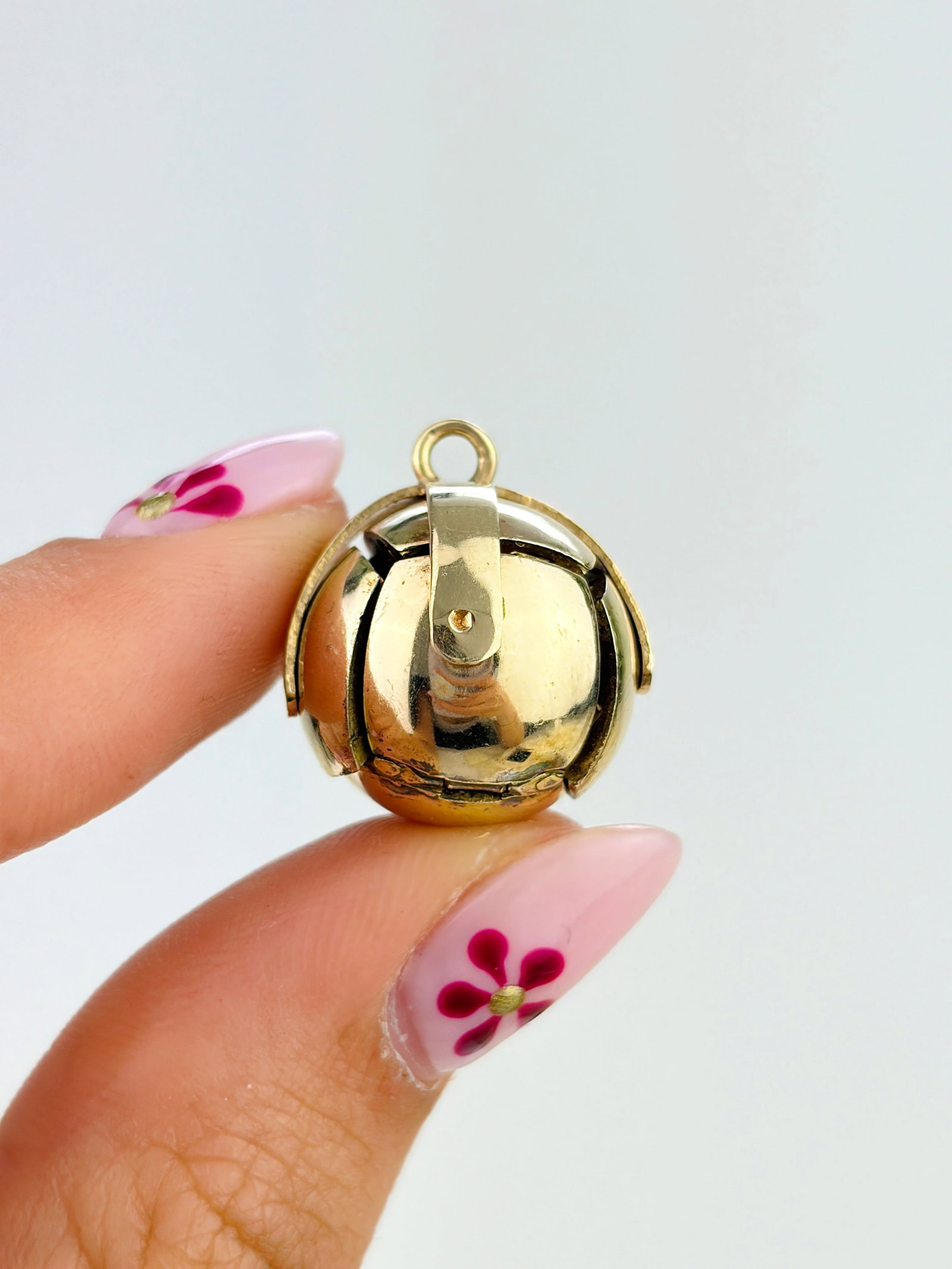 9CT GOLD AND SILVER RARE OPENING MASONIC ORB/CROSS PENDANT - 2