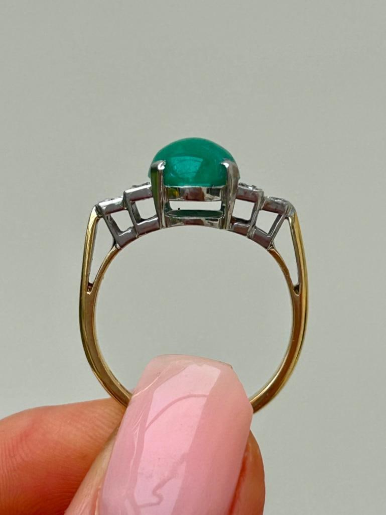 18ct Yellow Gold Cabochon Emerald and Diamond Ring - 6