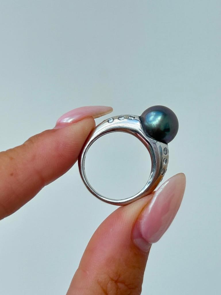 Outstanding south sea Pearl and diamond heavy 18ct white gold ring - 4