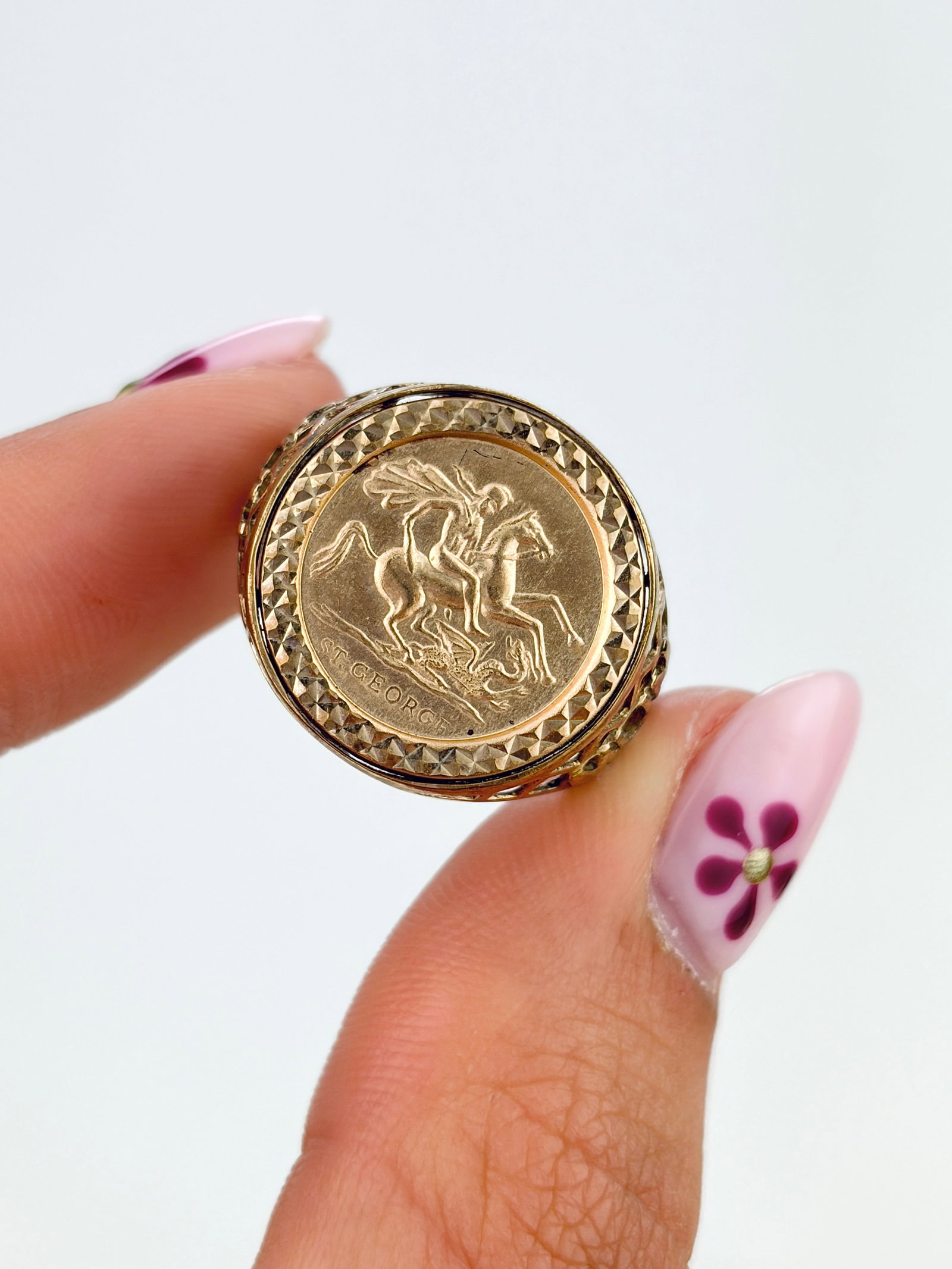 VINTAGE 9CT GOLD RING - 7